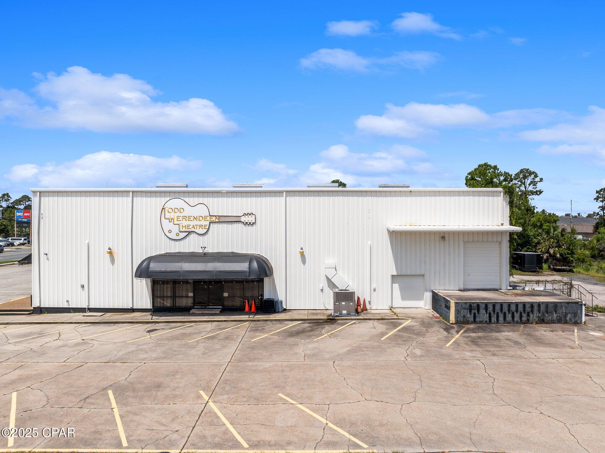 Gulf Coast Hwy - Commercial Sale