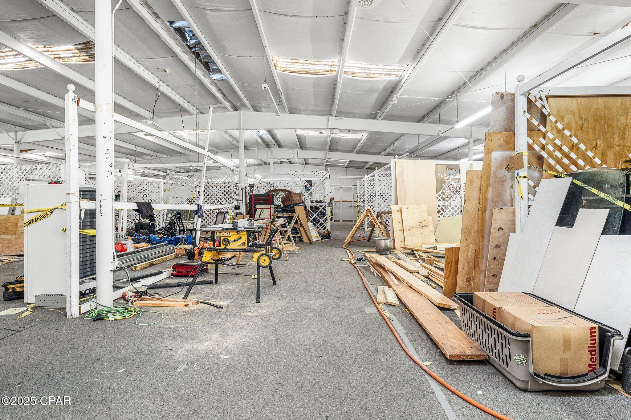 Gulf Coast Hwy - Commercial Sale