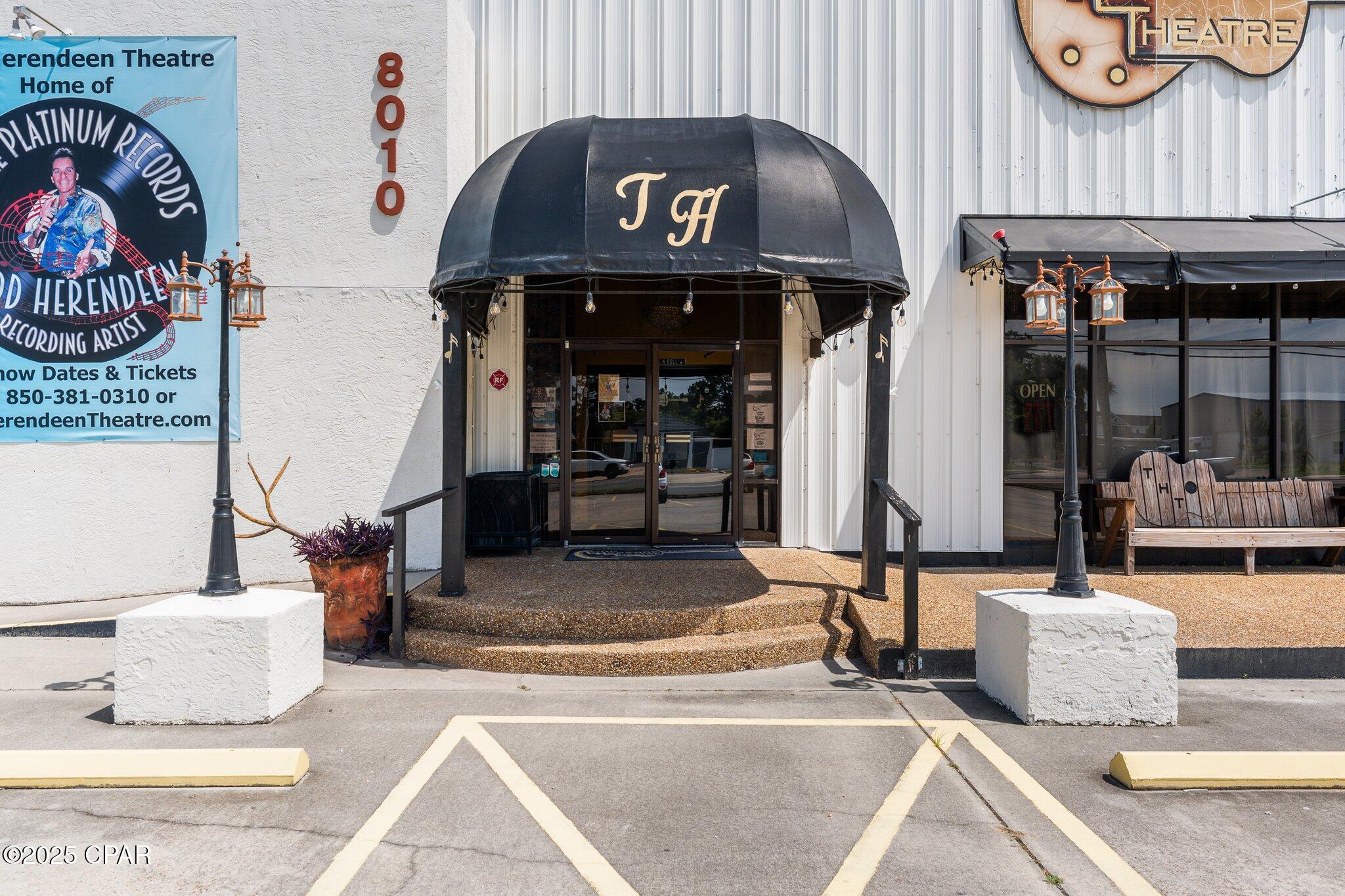 Gulf Coast Hwy - Commercial Sale