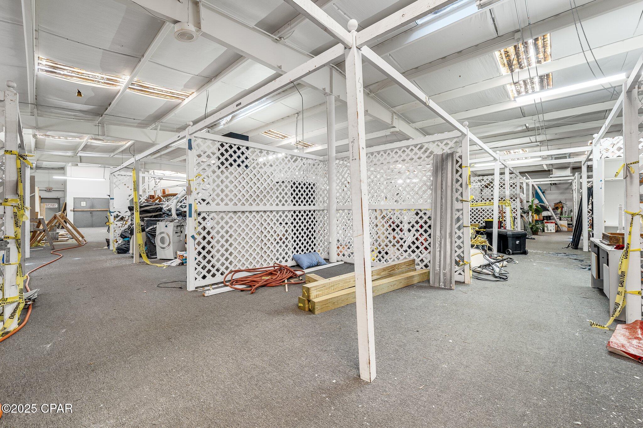 Gulf Coast Hwy - Commercial Sale