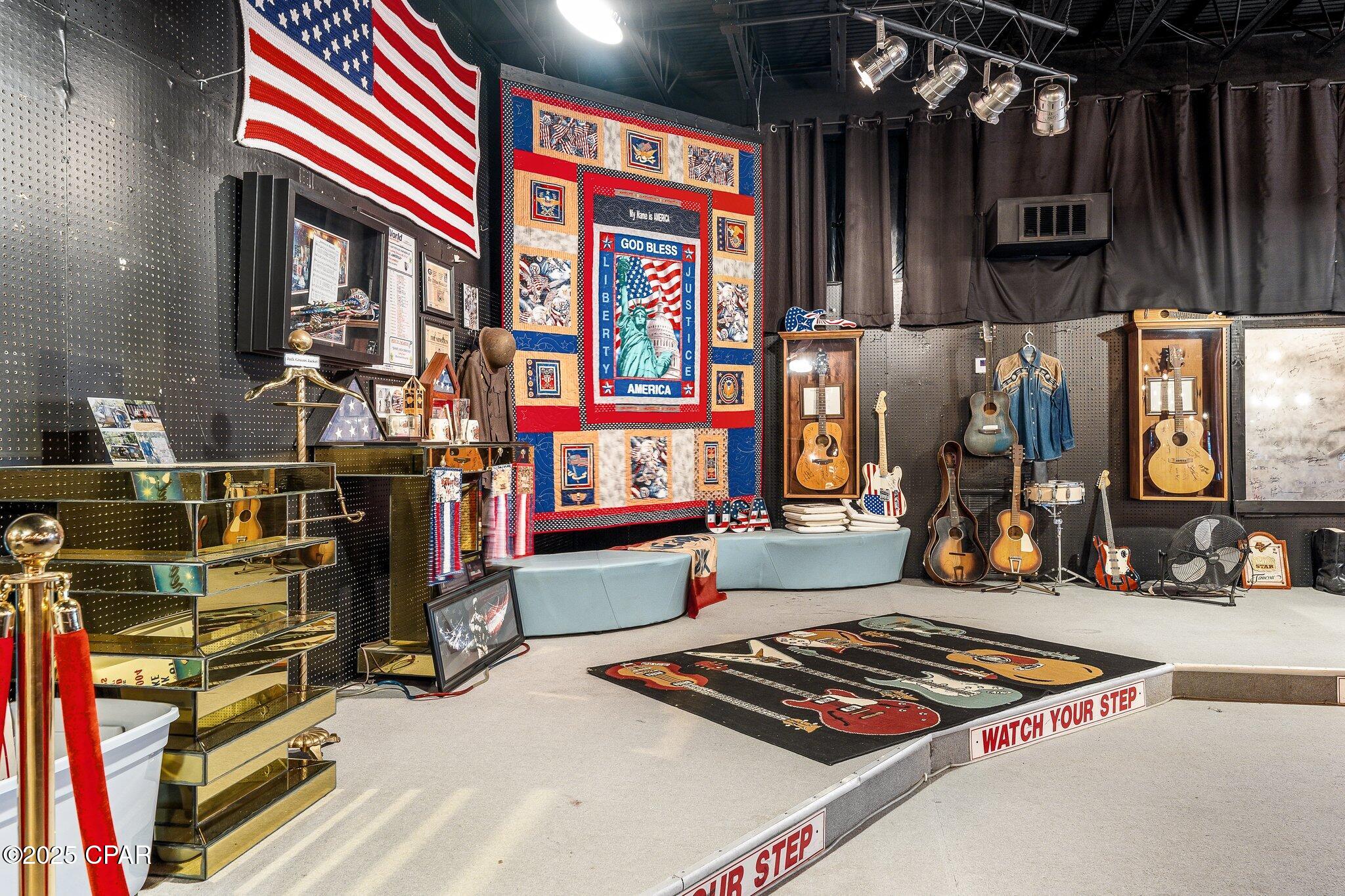 Gulf Coast Hwy - Commercial Sale