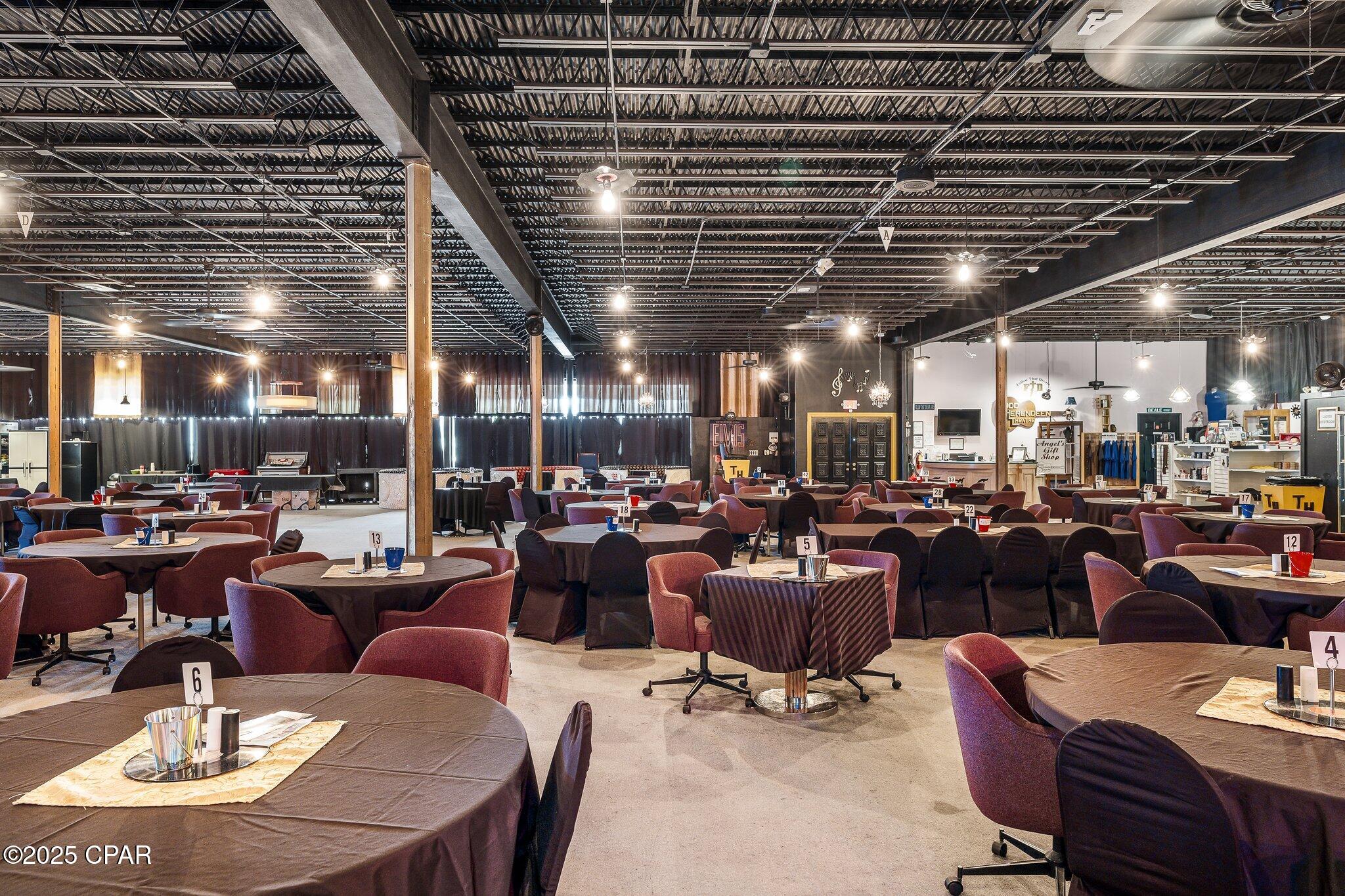 Gulf Coast Hwy - Commercial Sale