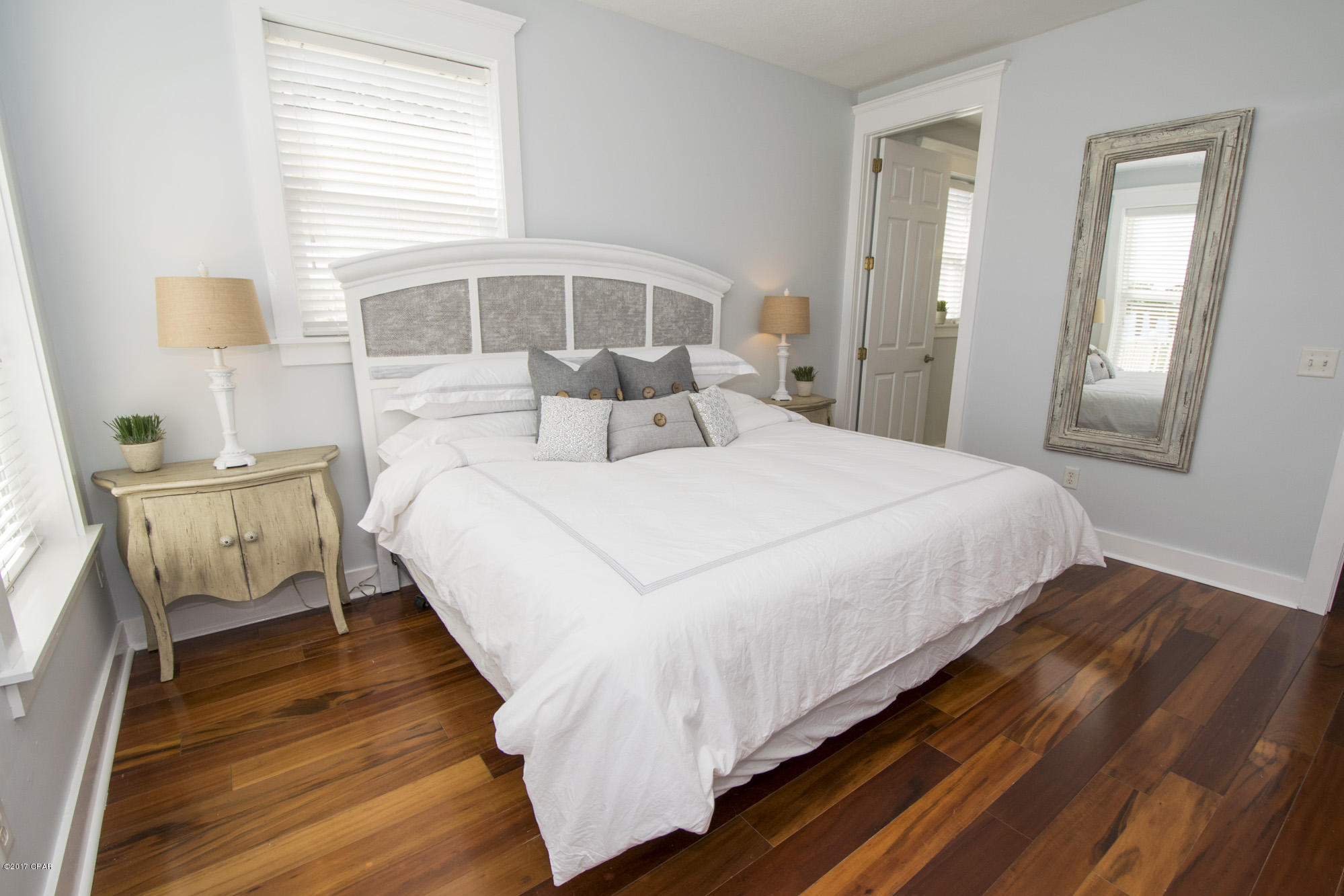 La Valencia Beach Resort - Residential