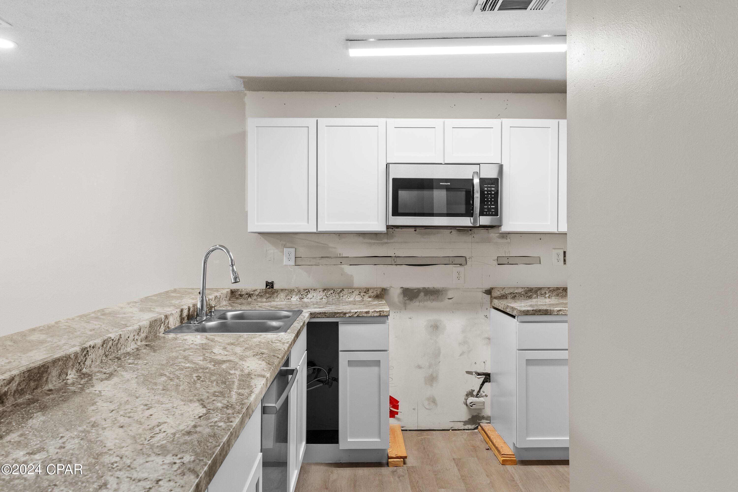 Hidden Beach Villas - Residential