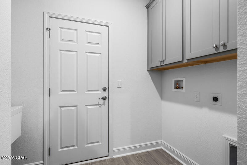 Lake Merial - Residential