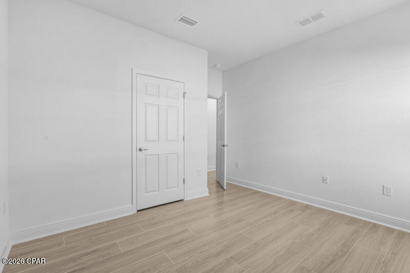 Lake Merial - Residential