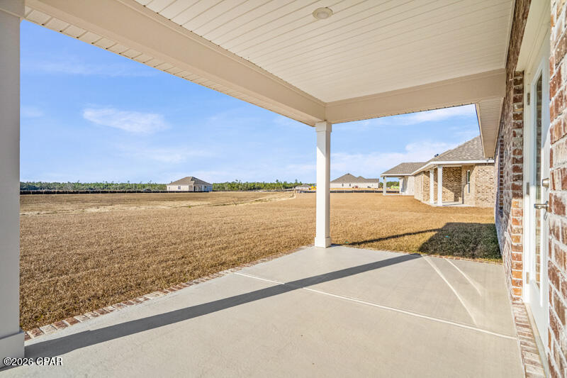 Lake Merial - Residential