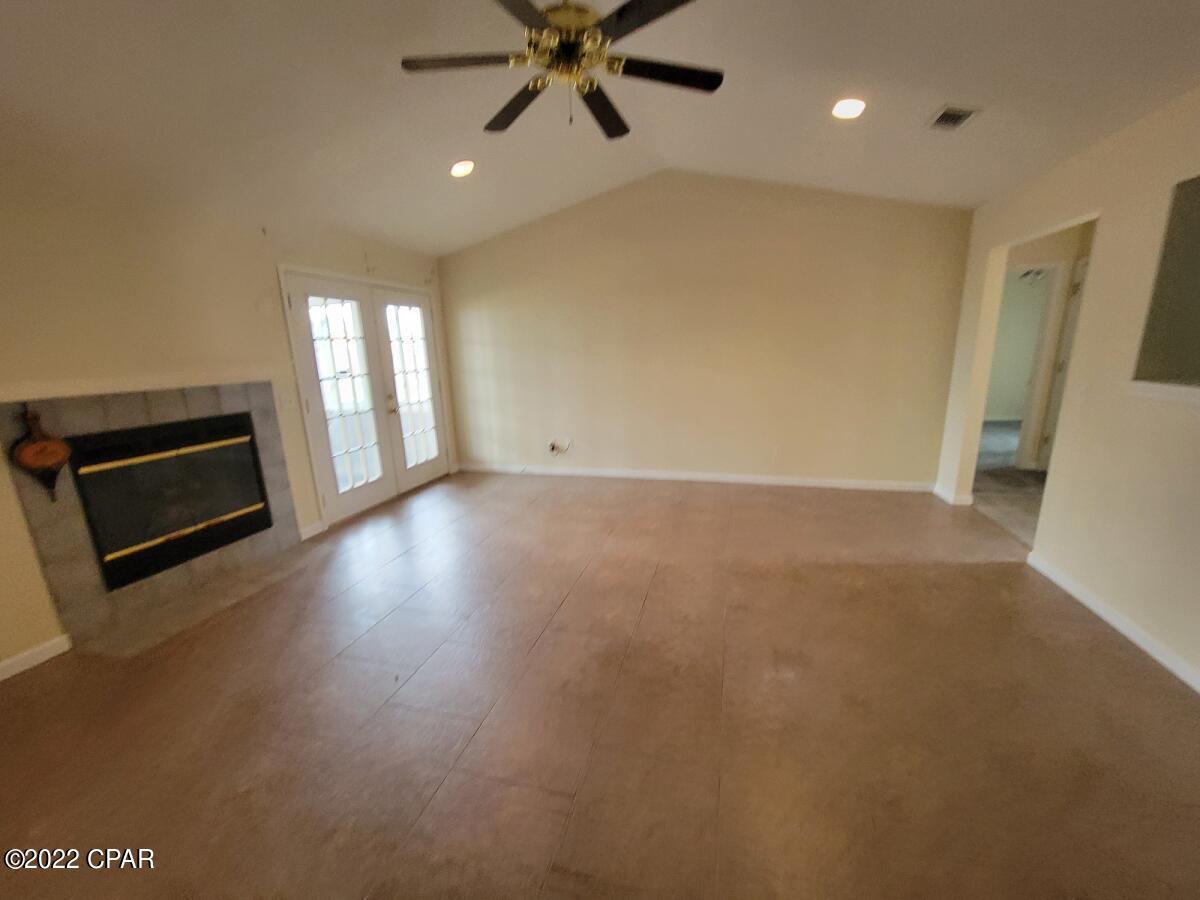 [No Recorded Subdiv] - Residential Lease