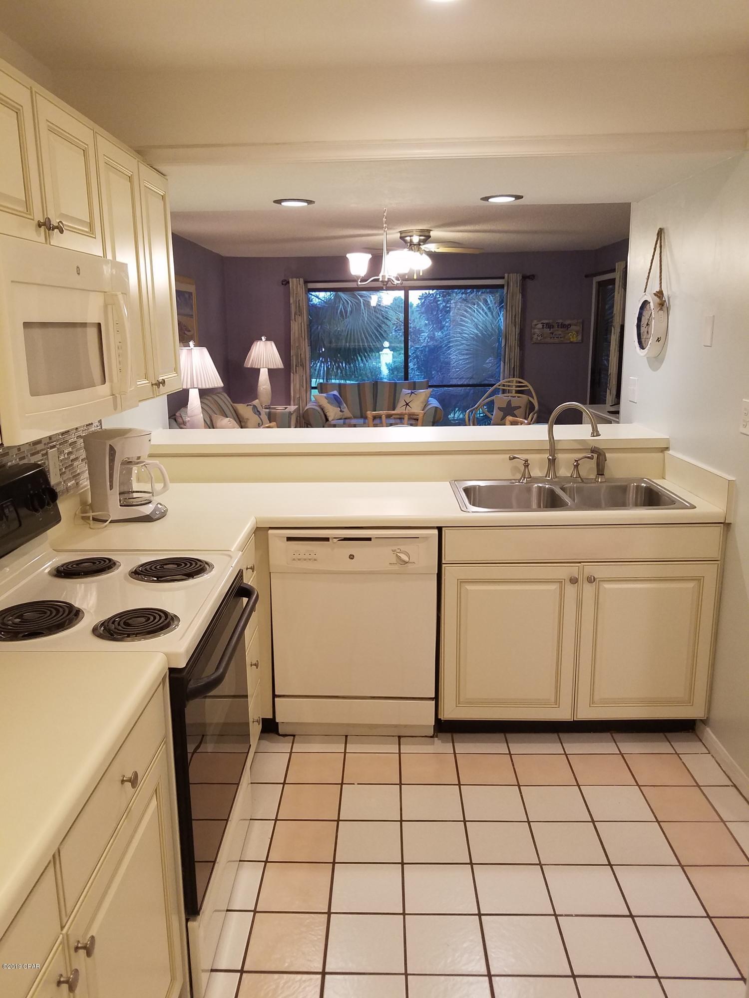 Edgewater Golf Villas III-B - Residential