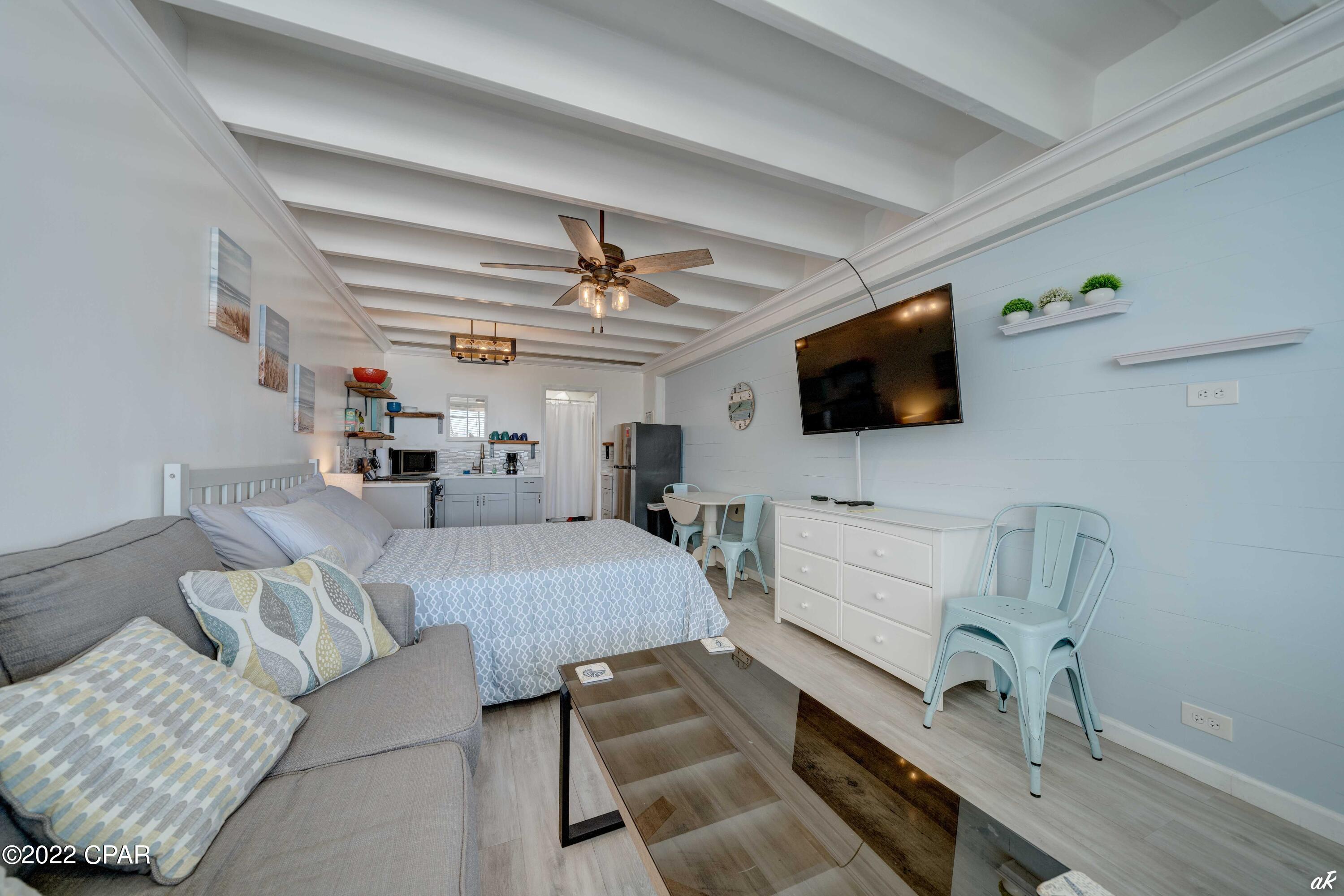 Fontainebleau Terrace - Residential