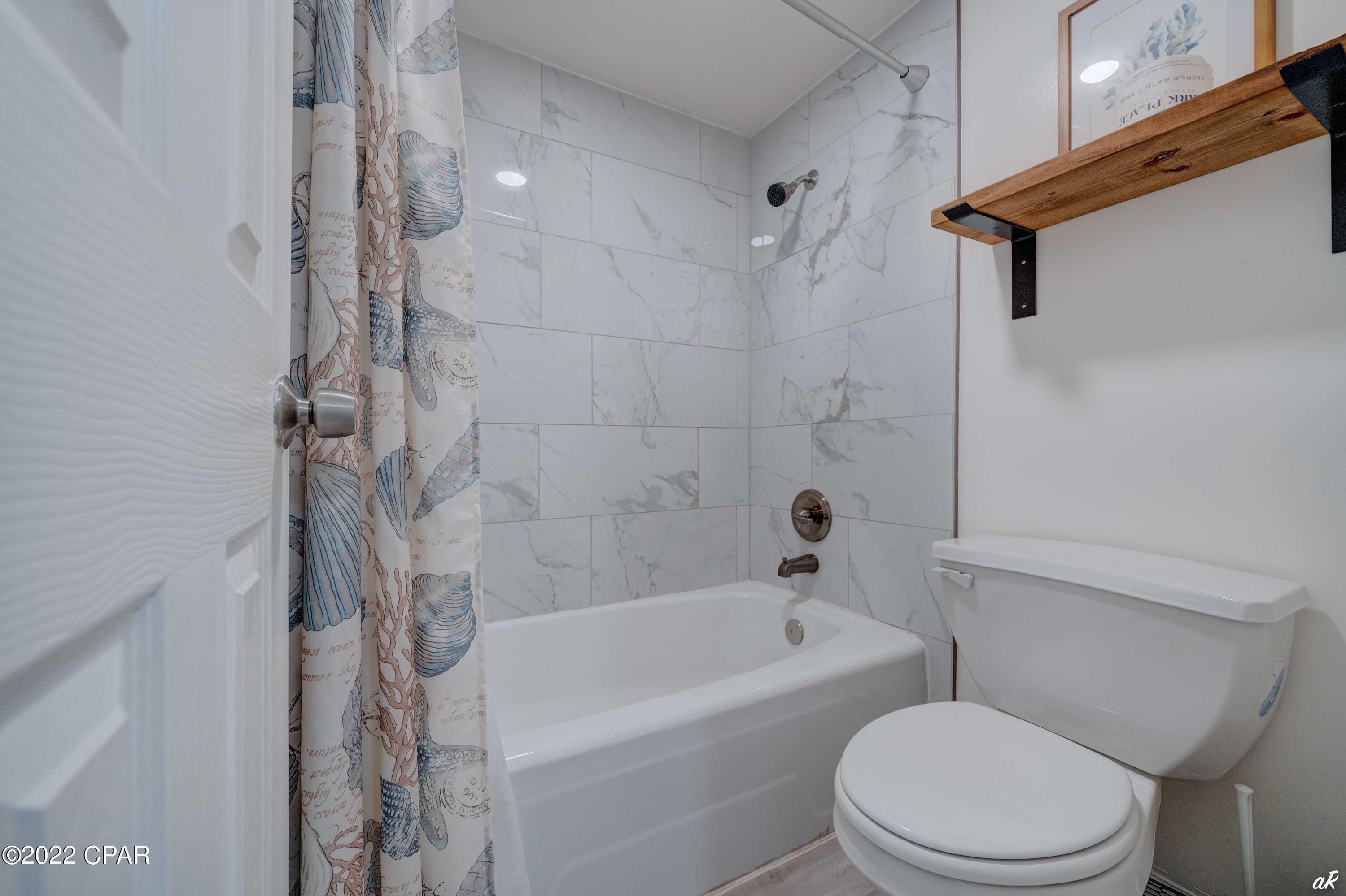 Fontainebleau Terrace - Residential