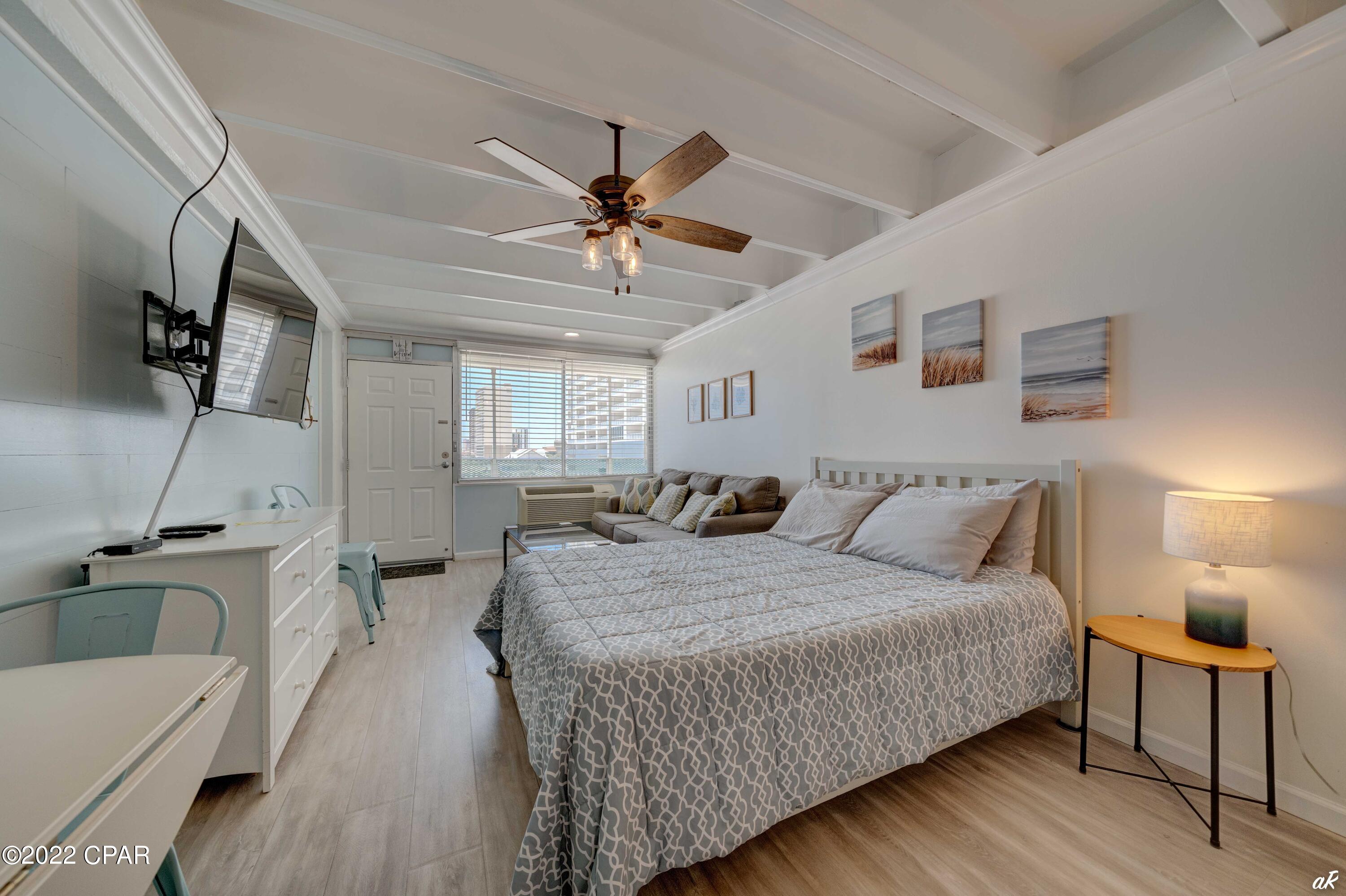 Fontainebleau Terrace - Residential