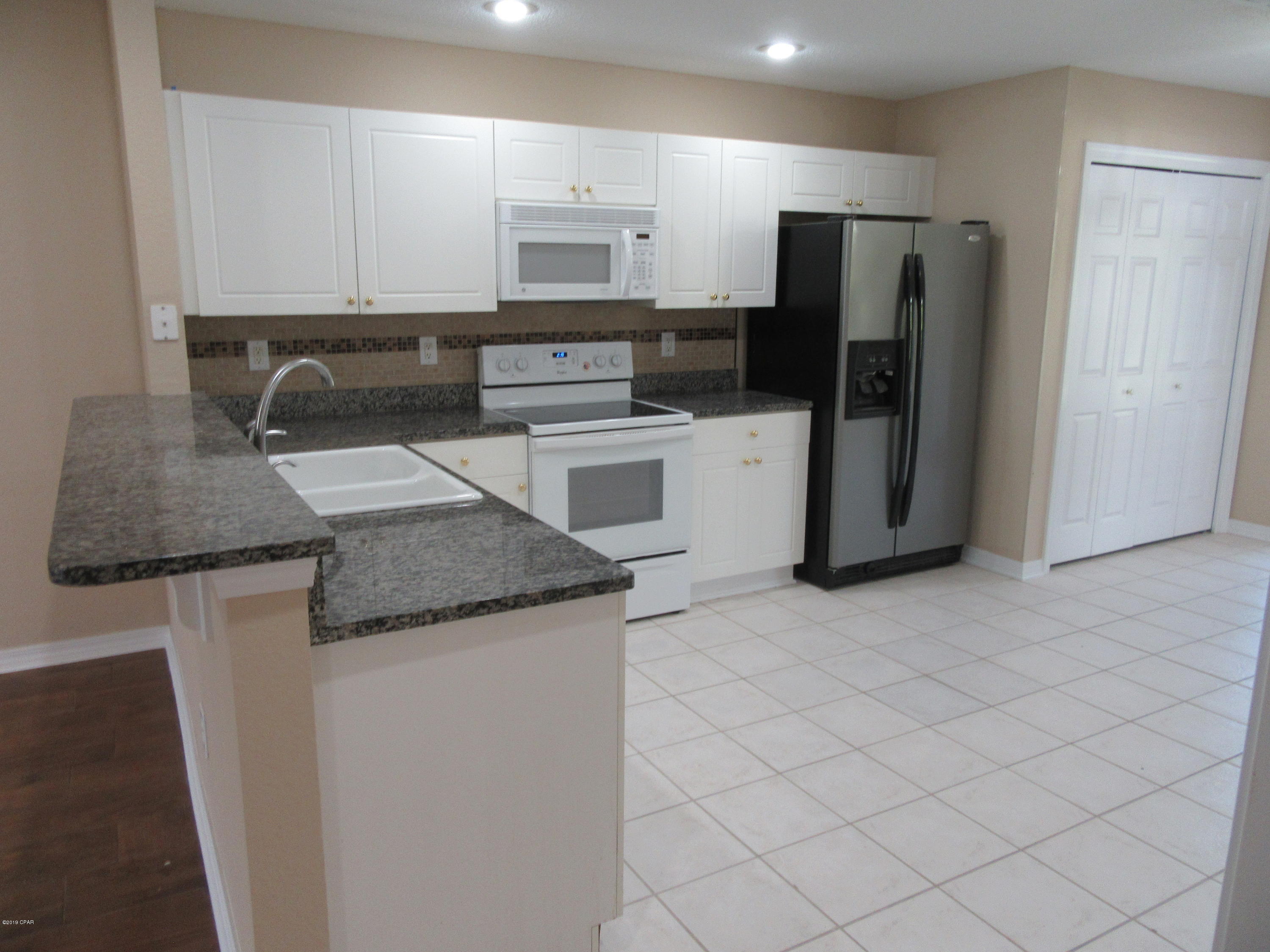 [No Recorded Subdiv] - Residential Lease