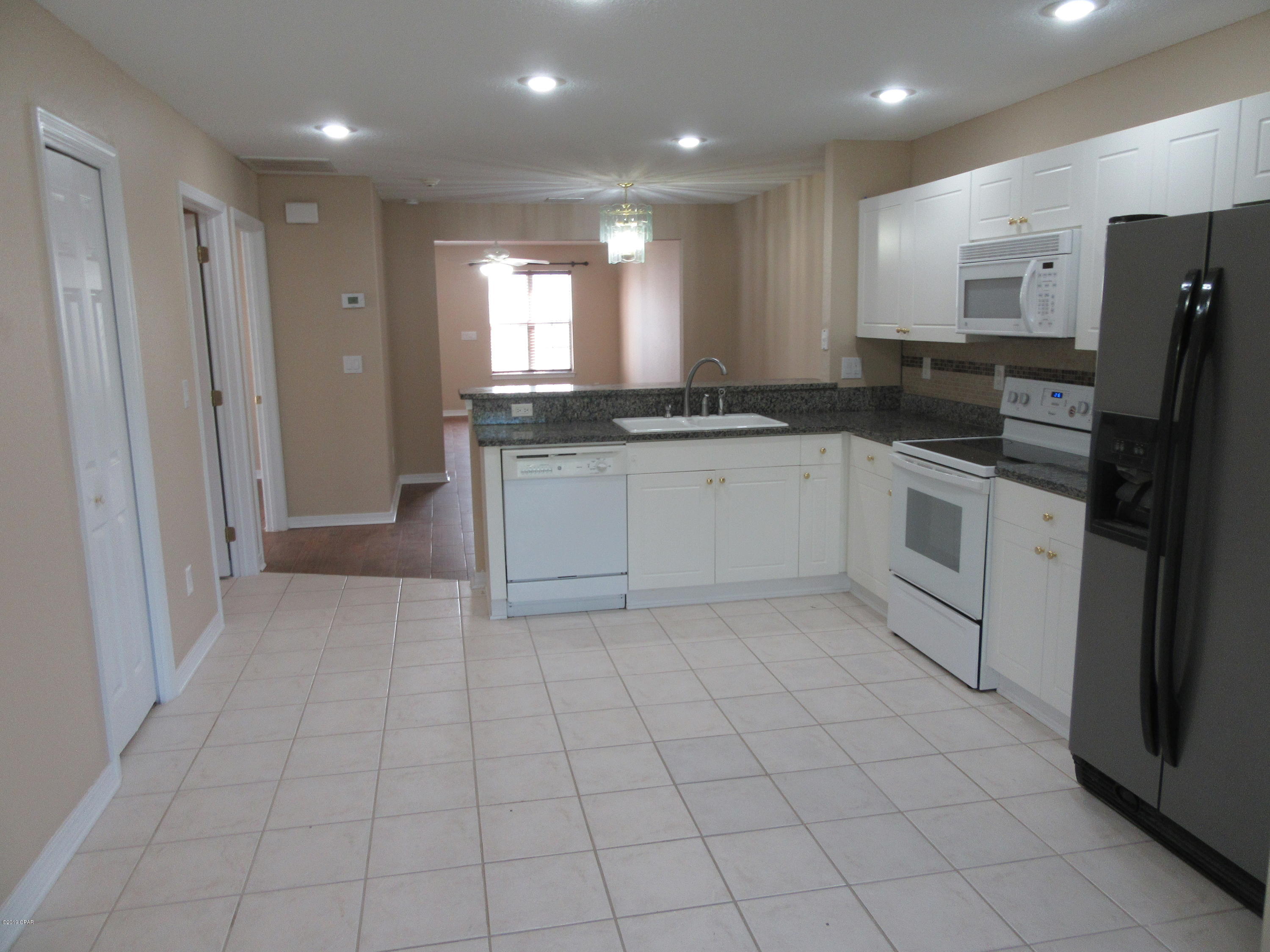 [No Recorded Subdiv] - Residential Lease