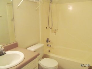 Holiday Beach Unit 7 - Residential Lease