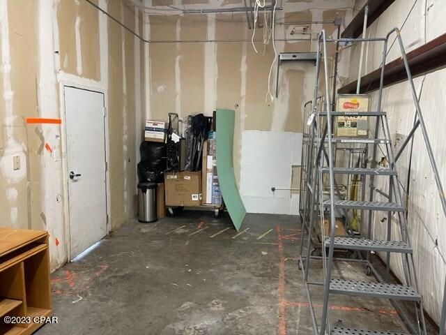 Kelly's - Commercial Sale