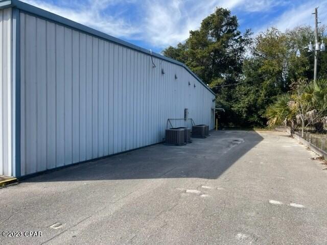 Kelly's - Commercial Sale