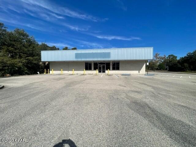 Kelly's - Commercial Sale