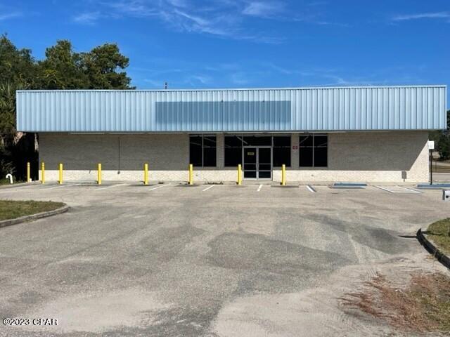 Kelly's - Commercial Sale