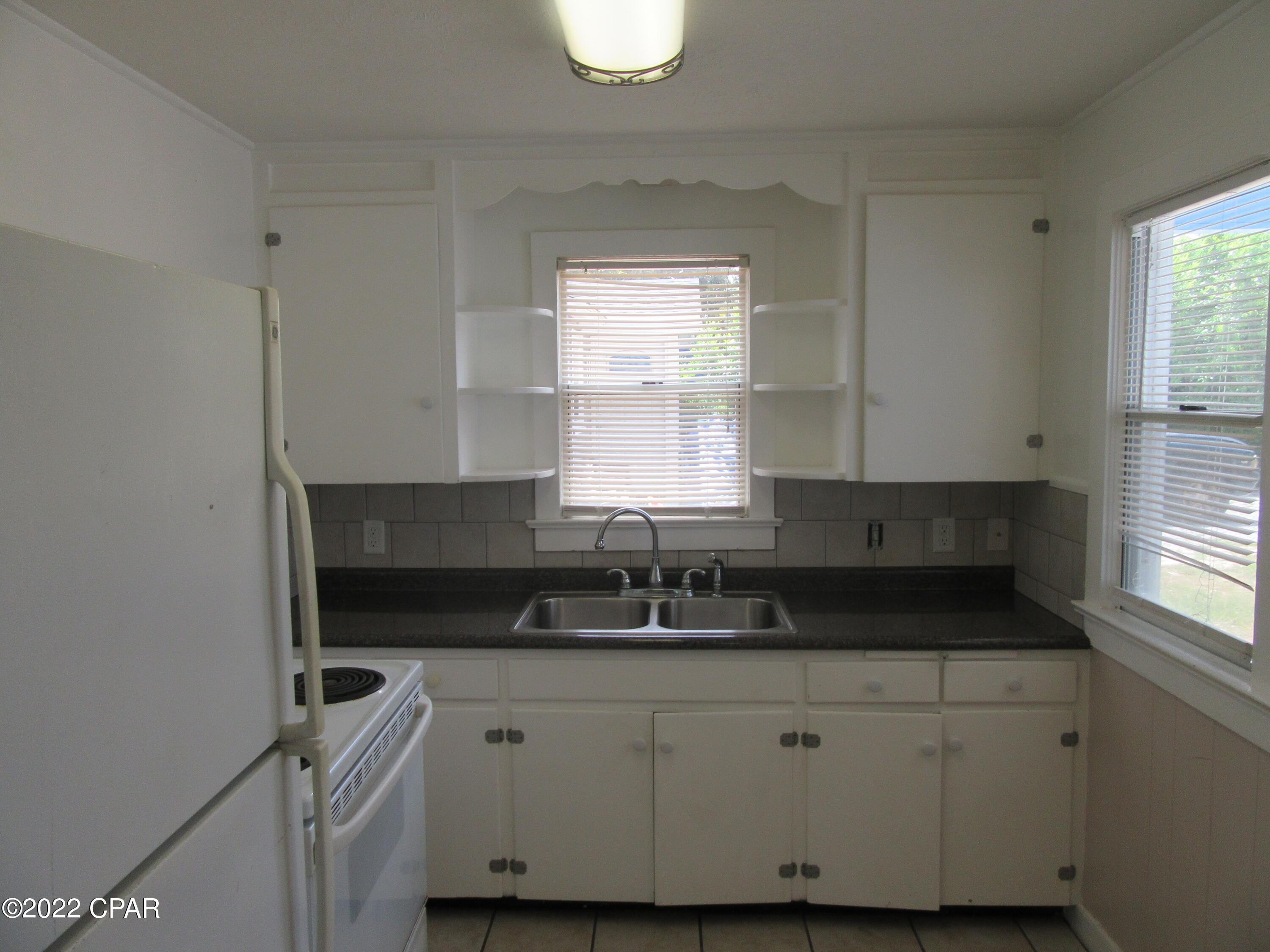 [No Recorded Subdiv] - Residential Lease