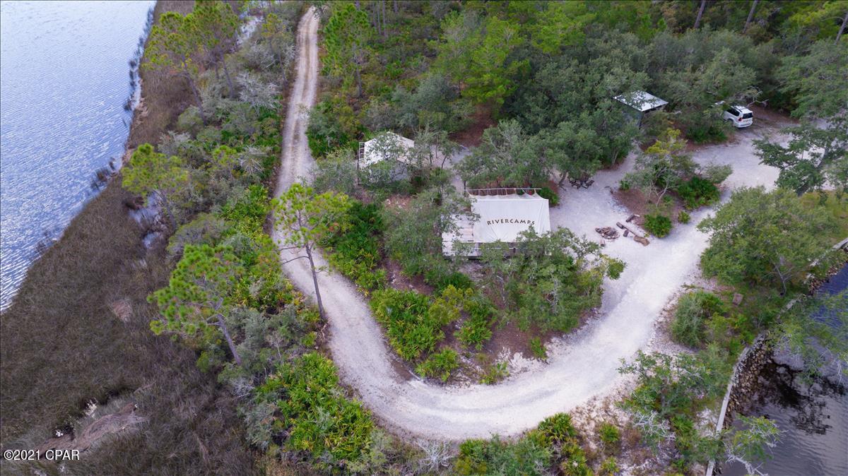 Rivercamps On Crooked Creek - Land