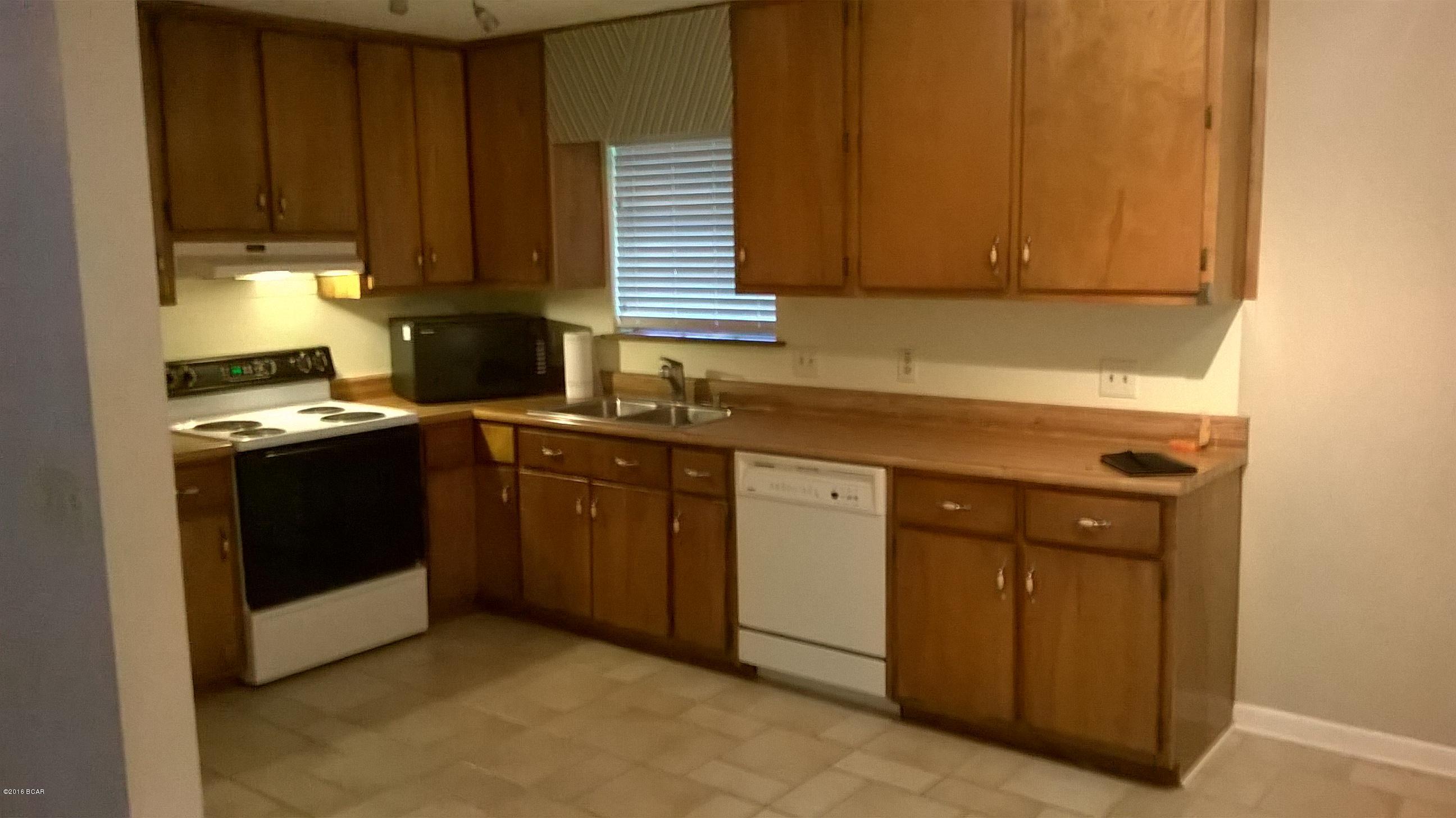 Prows Lynn Haven Replat - Residential