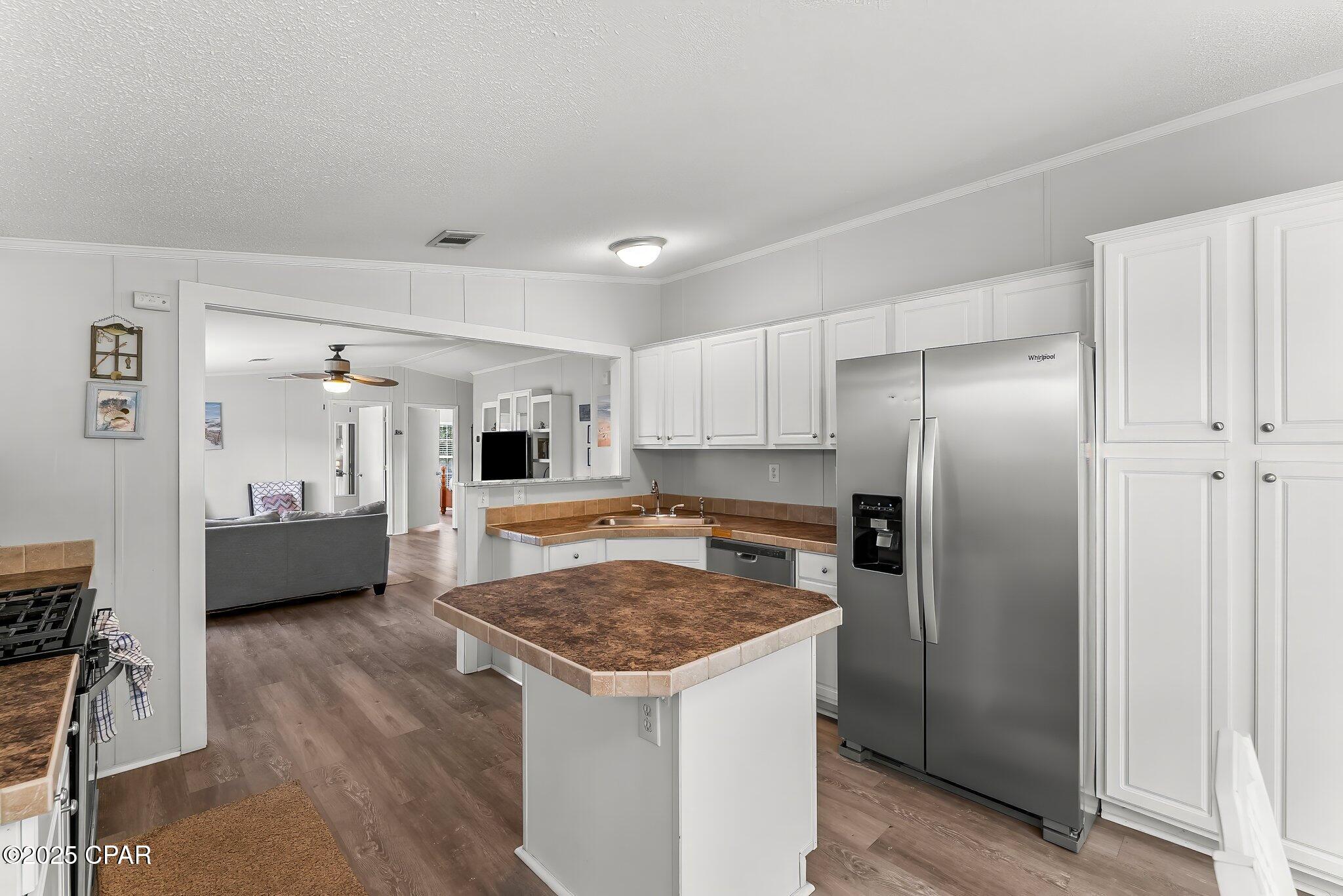 Laguna Beach 8th Add - Residential