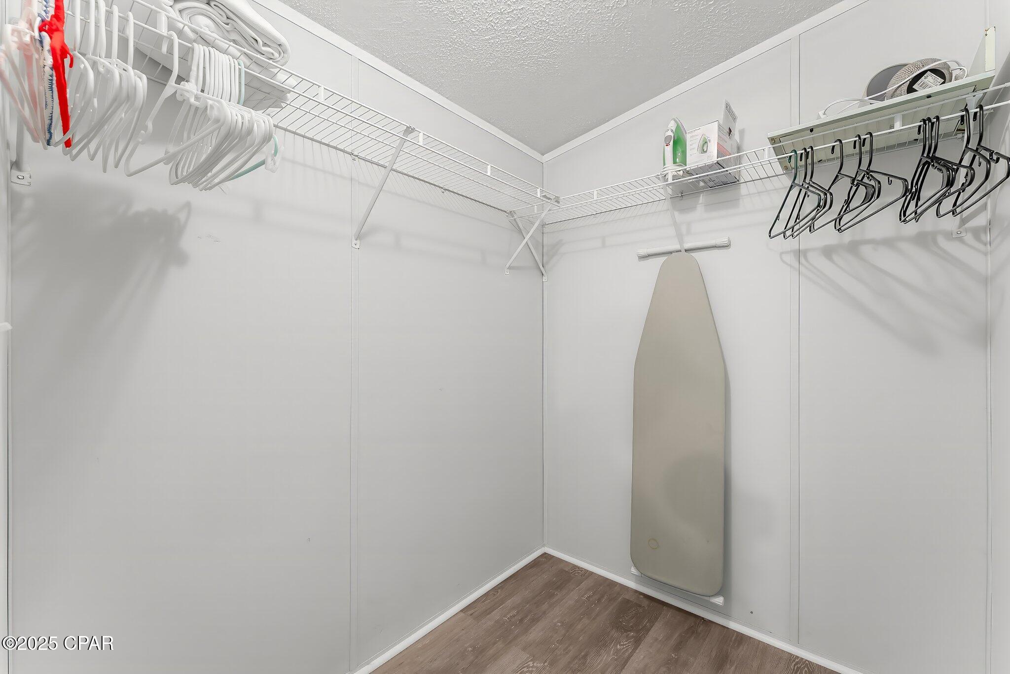 Laguna Beach 8th Add - Residential