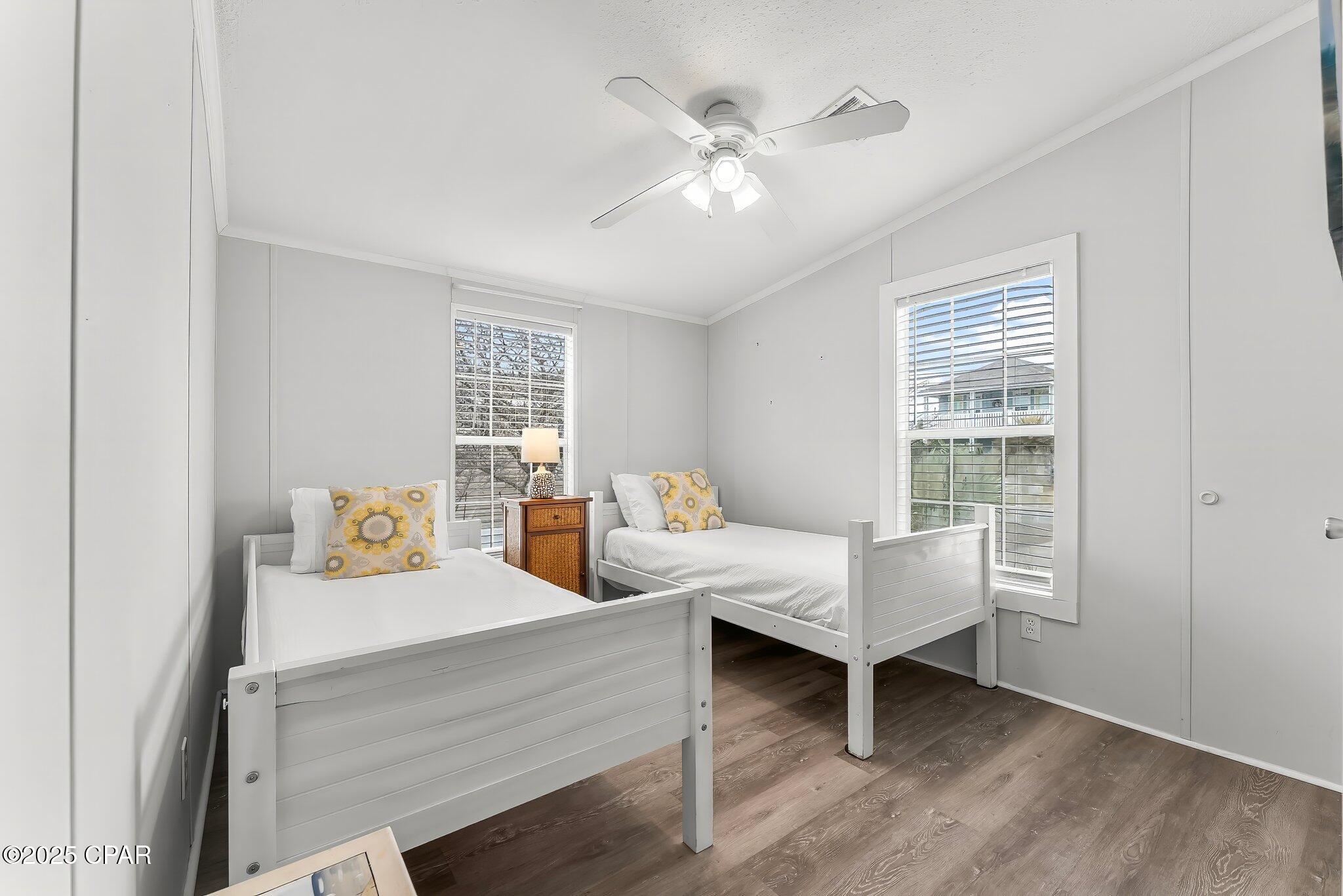 Laguna Beach 8th Add - Residential