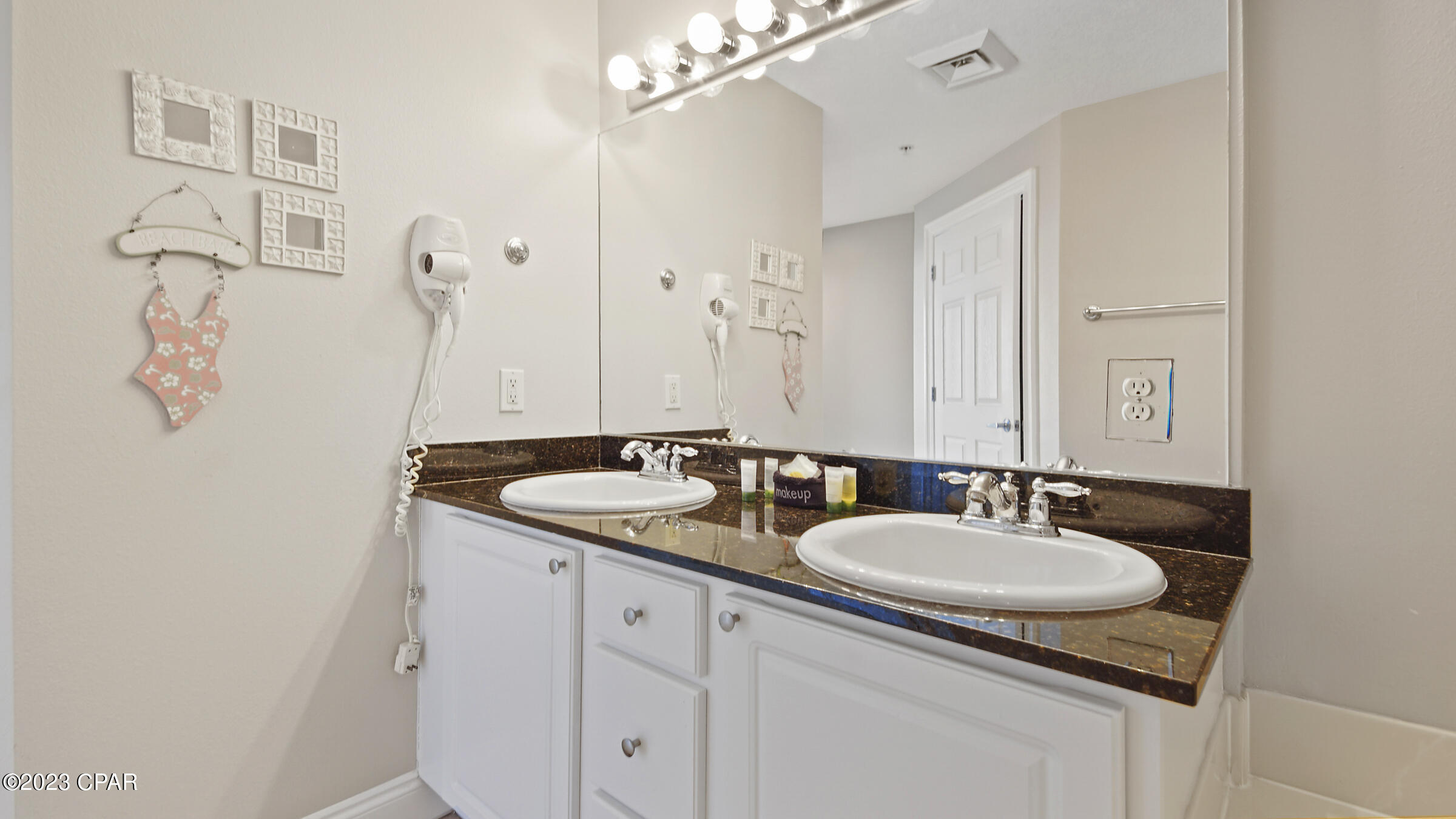 Calypso Towers I - Residential