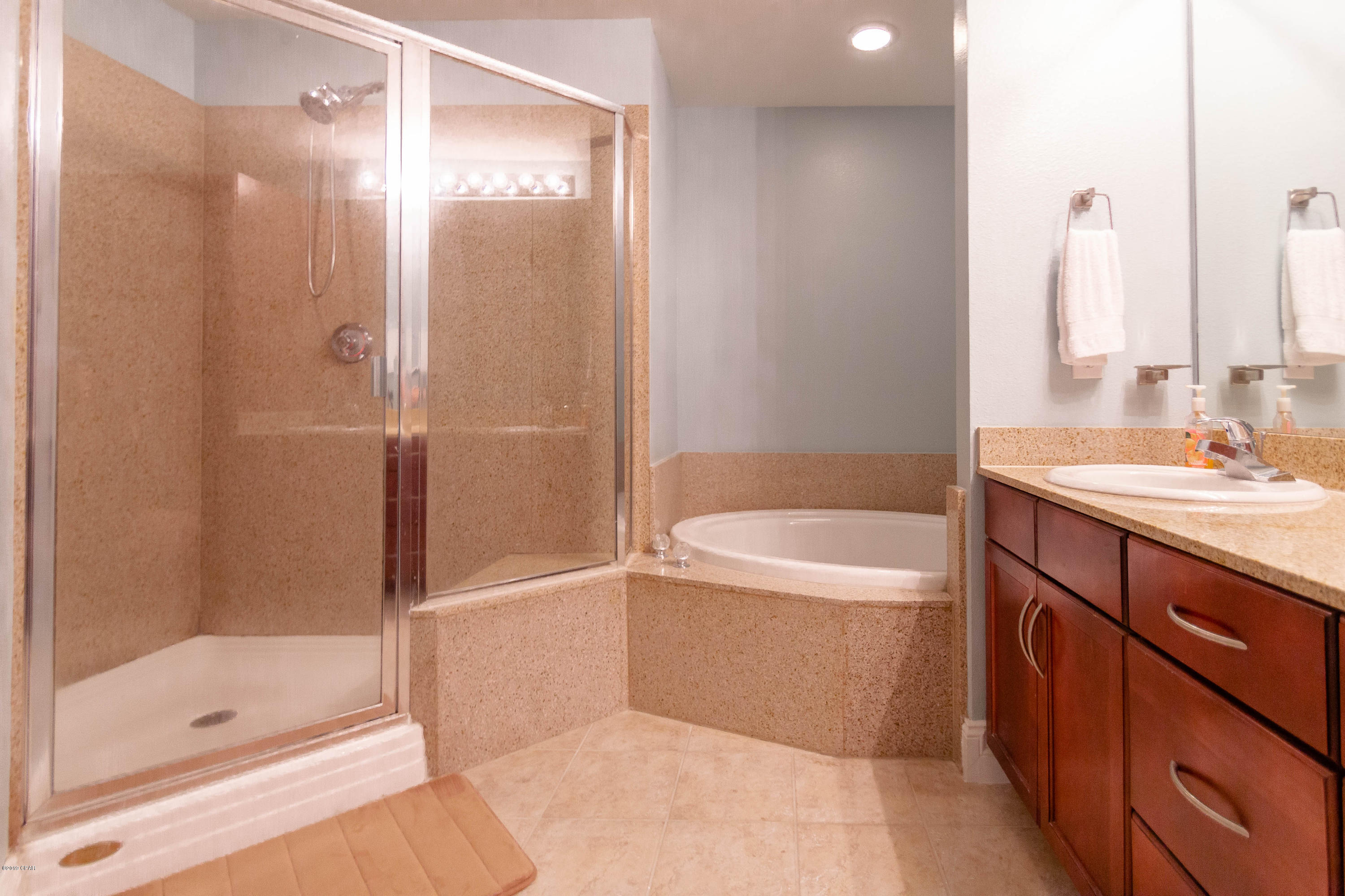 Laketown Wharf - Residential