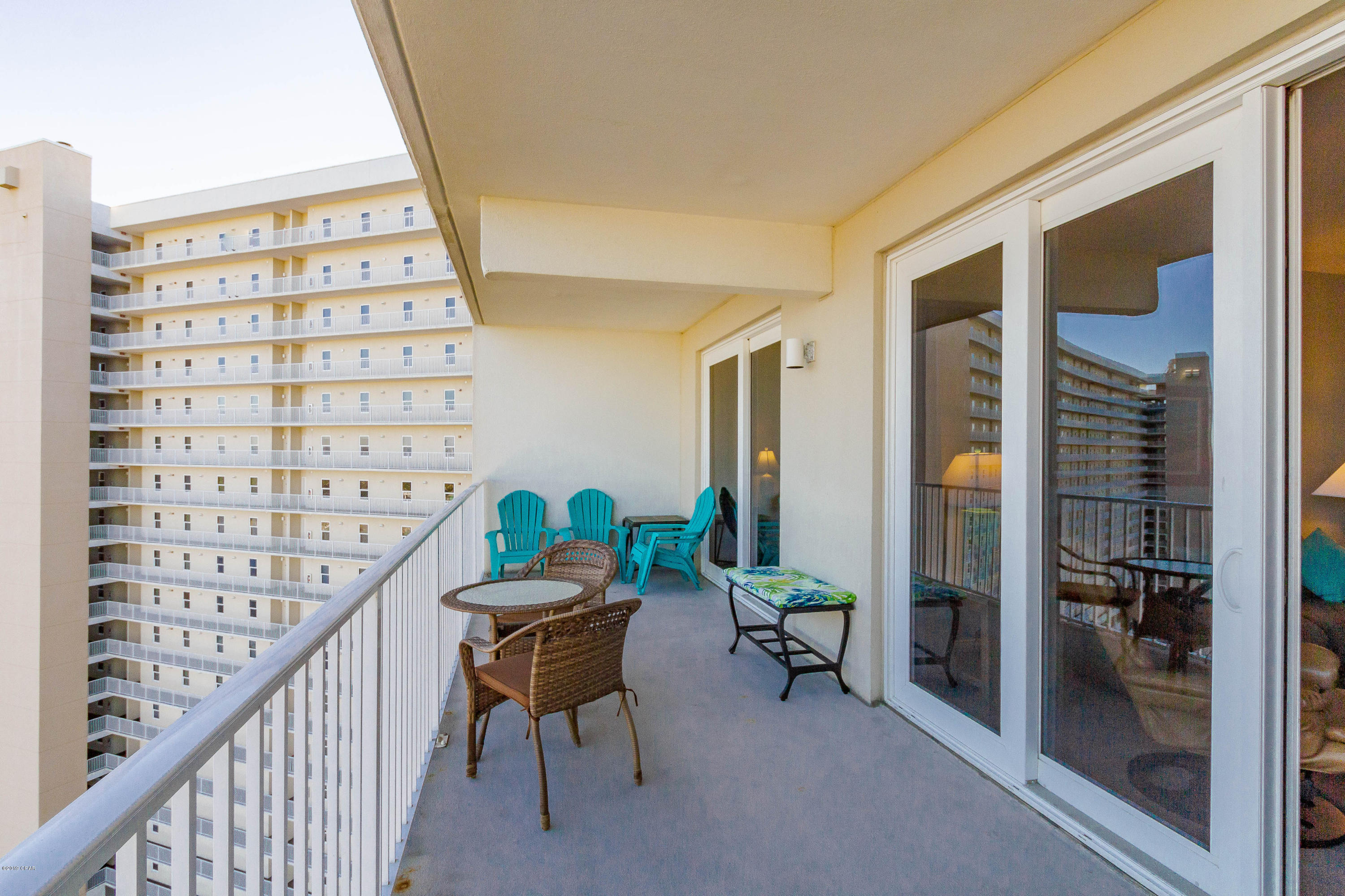 Laketown Wharf - Residential