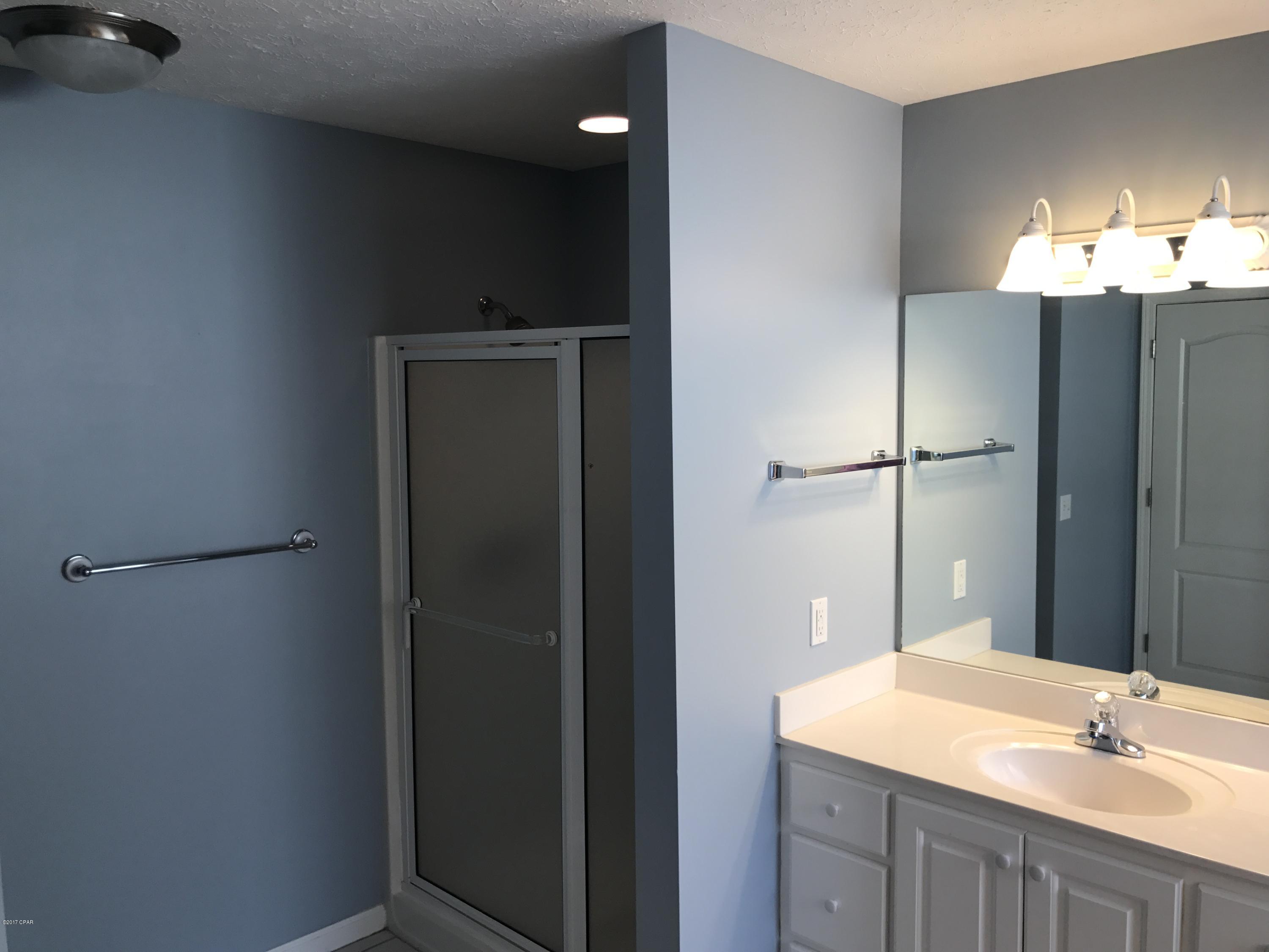 Hidden Pines Phase I - Residential Lease