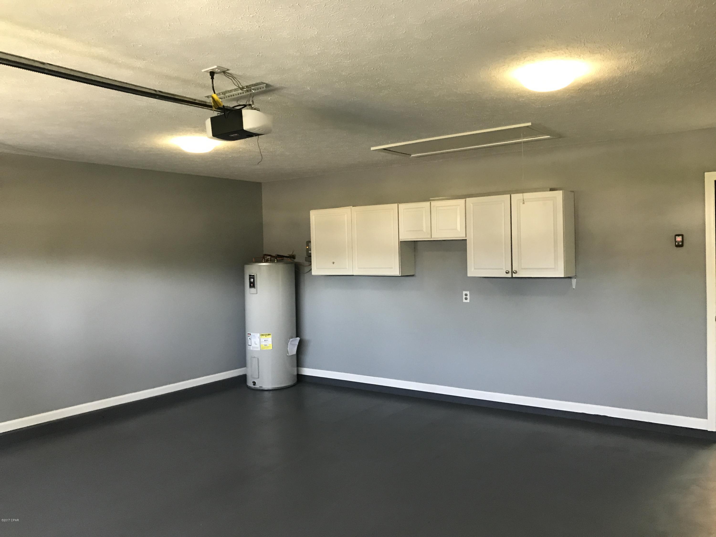 Hidden Pines Phase I - Residential Lease