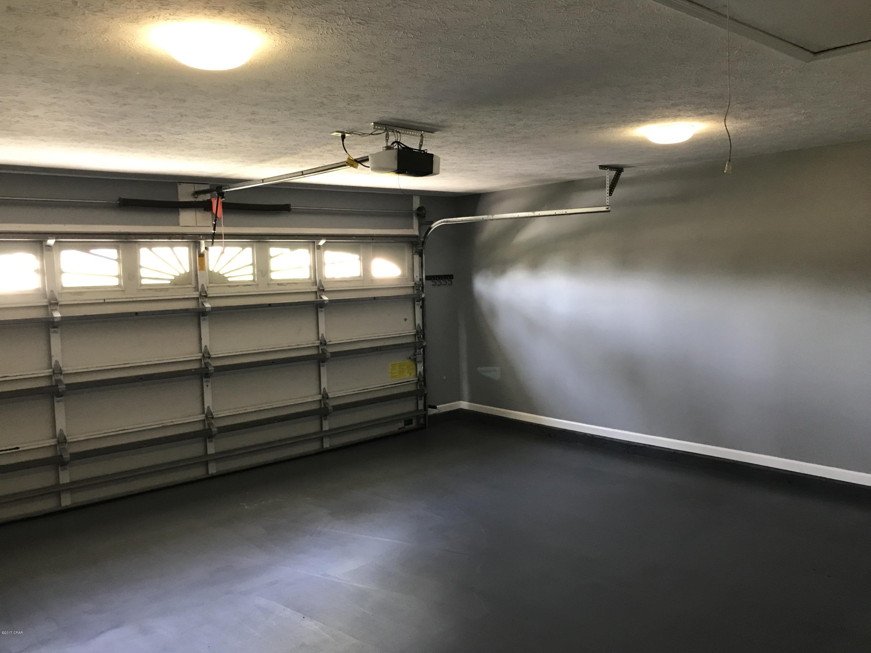 Hidden Pines Phase I - Residential Lease