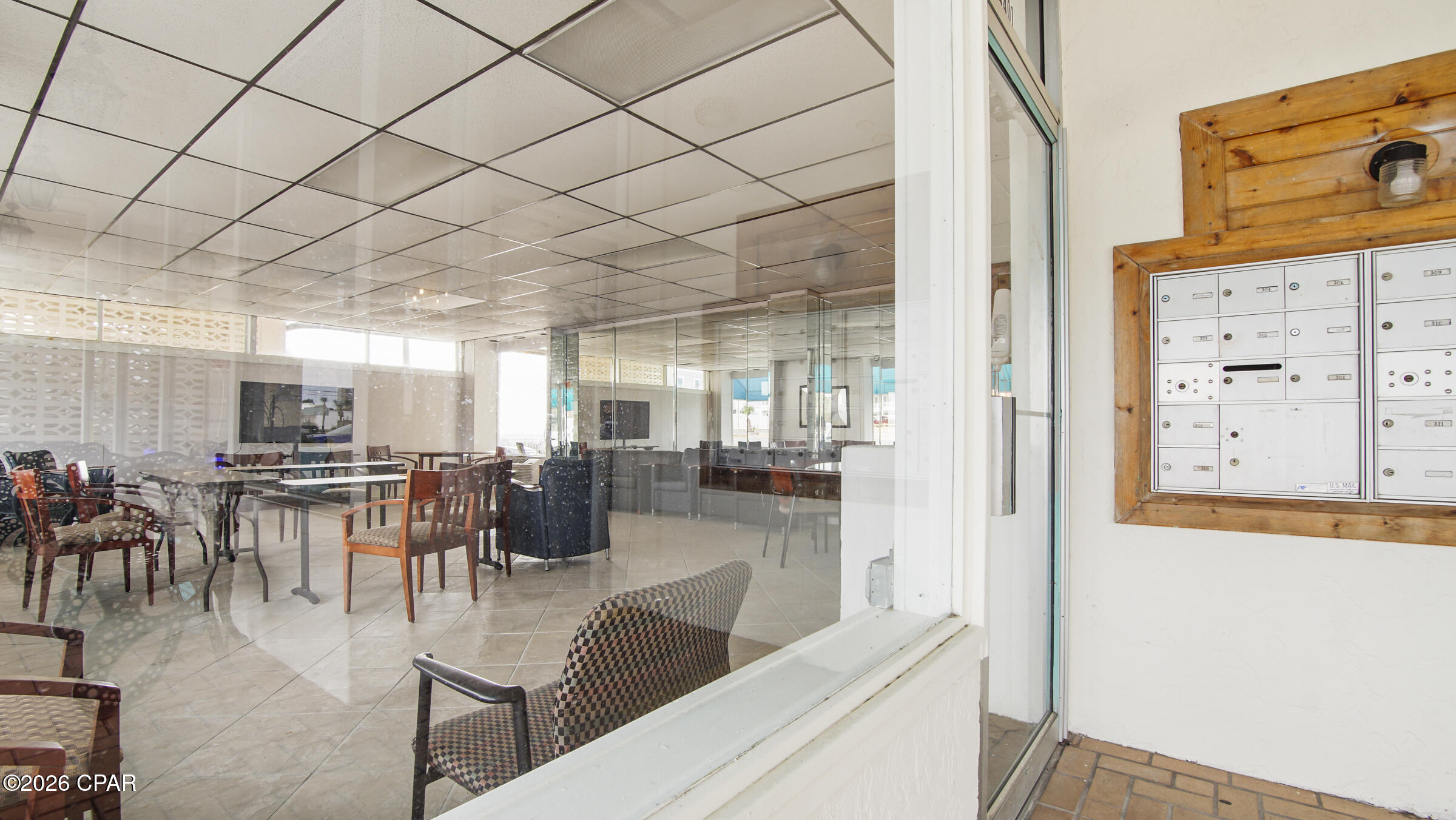 Fontainebleau Terrace - Residential