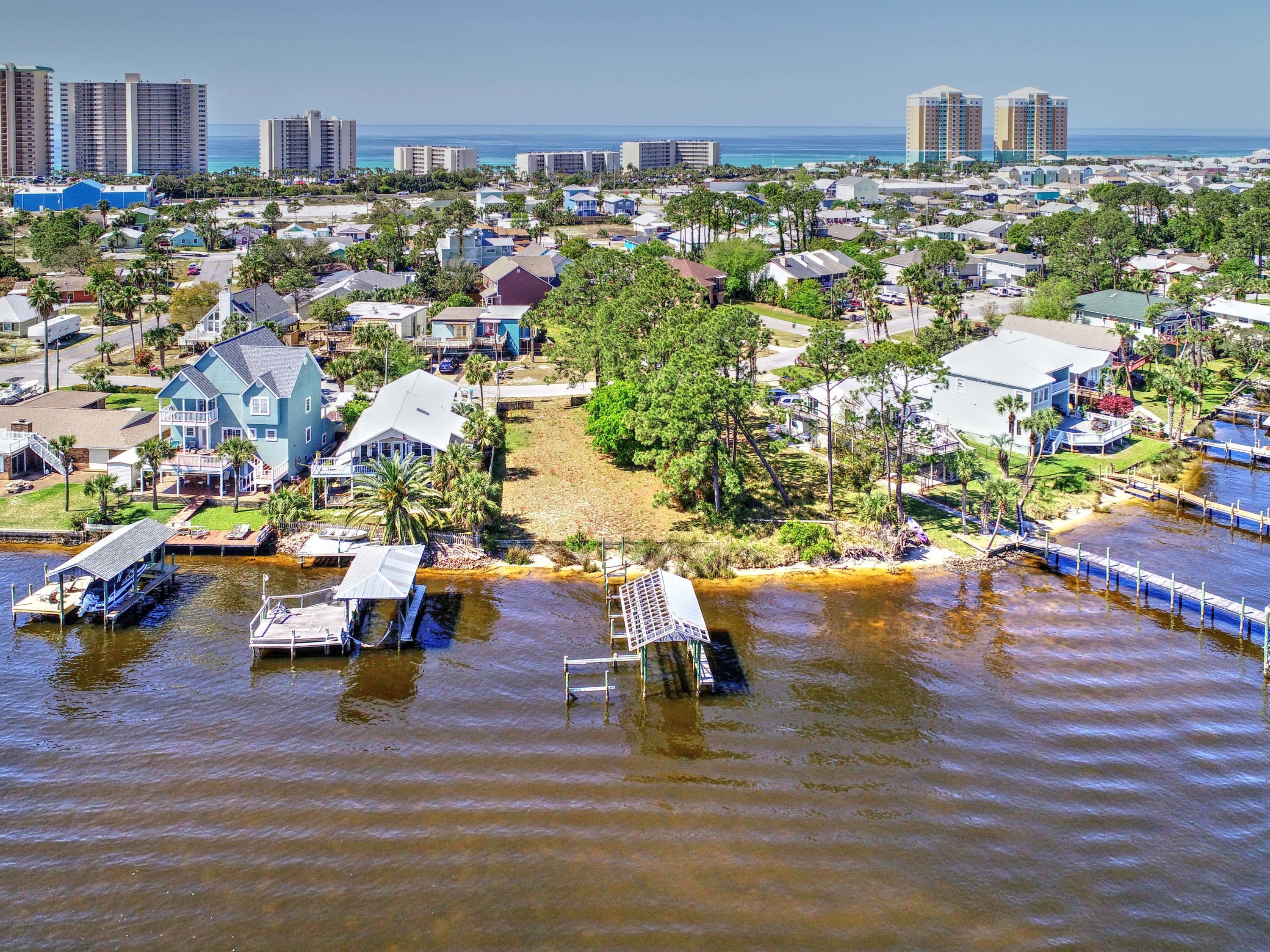 [No Recorded Subdiv] - Land