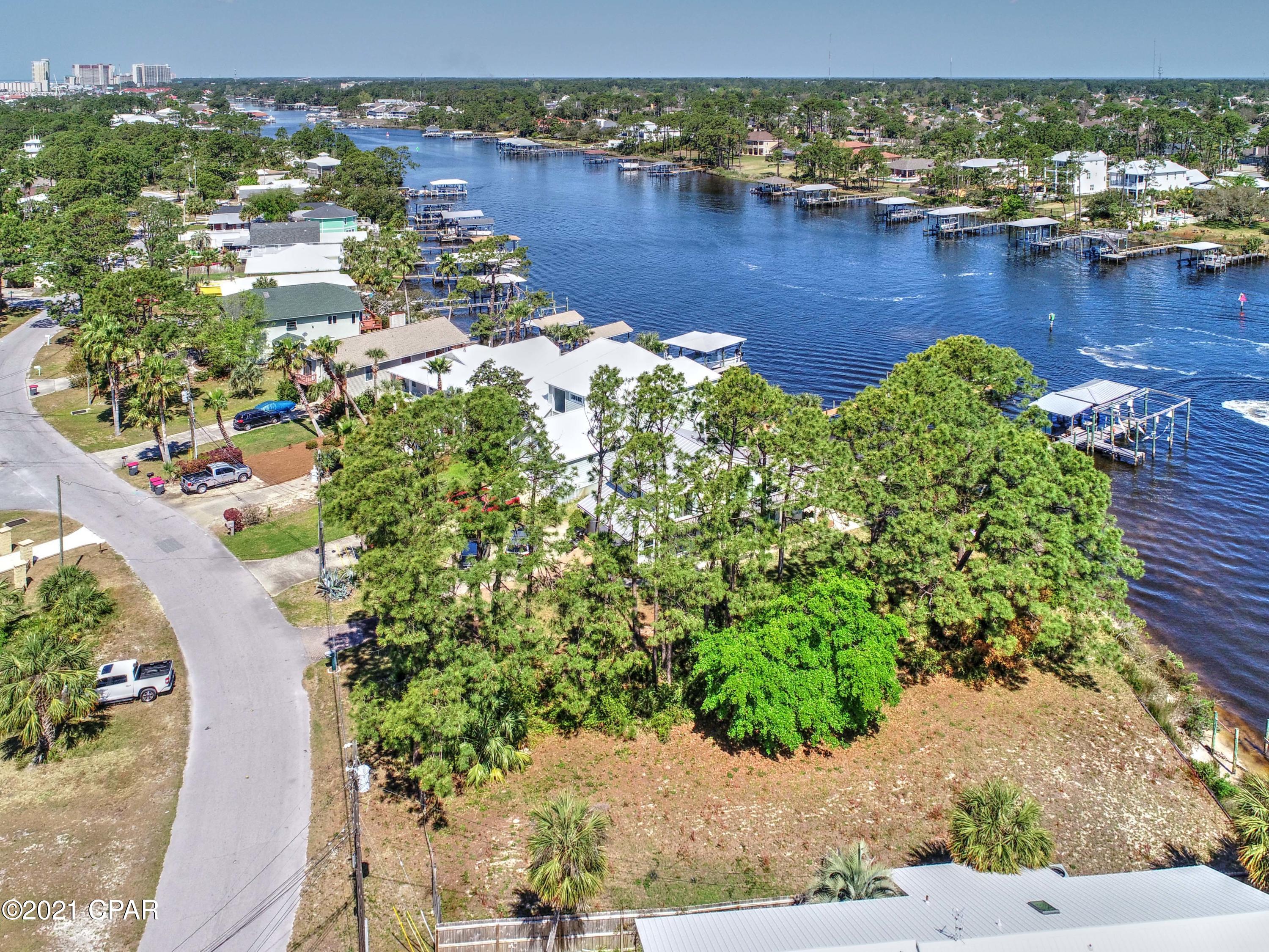 [No Recorded Subdiv] - Land