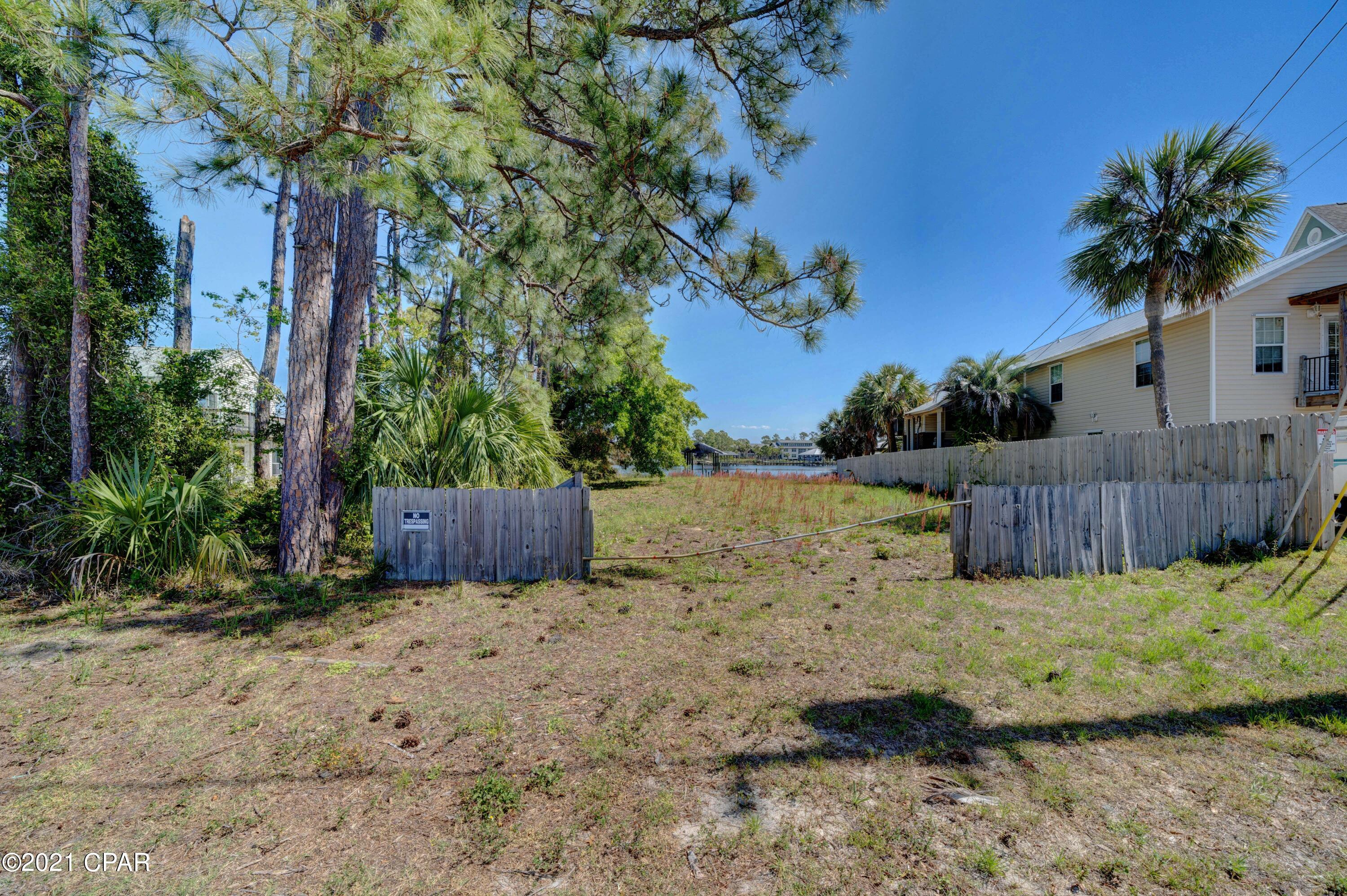 [No Recorded Subdiv] - Land