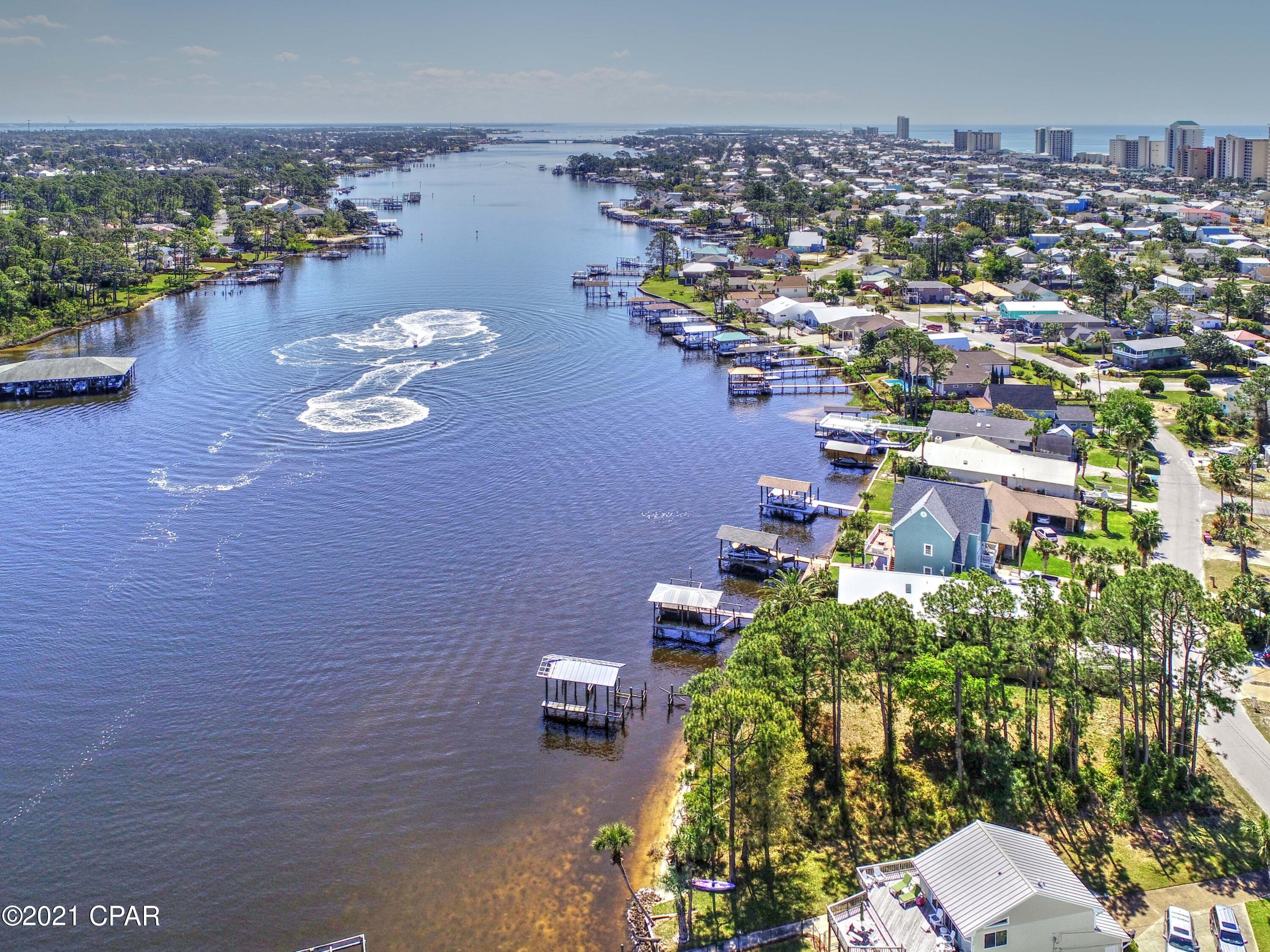 [No Recorded Subdiv] - Land