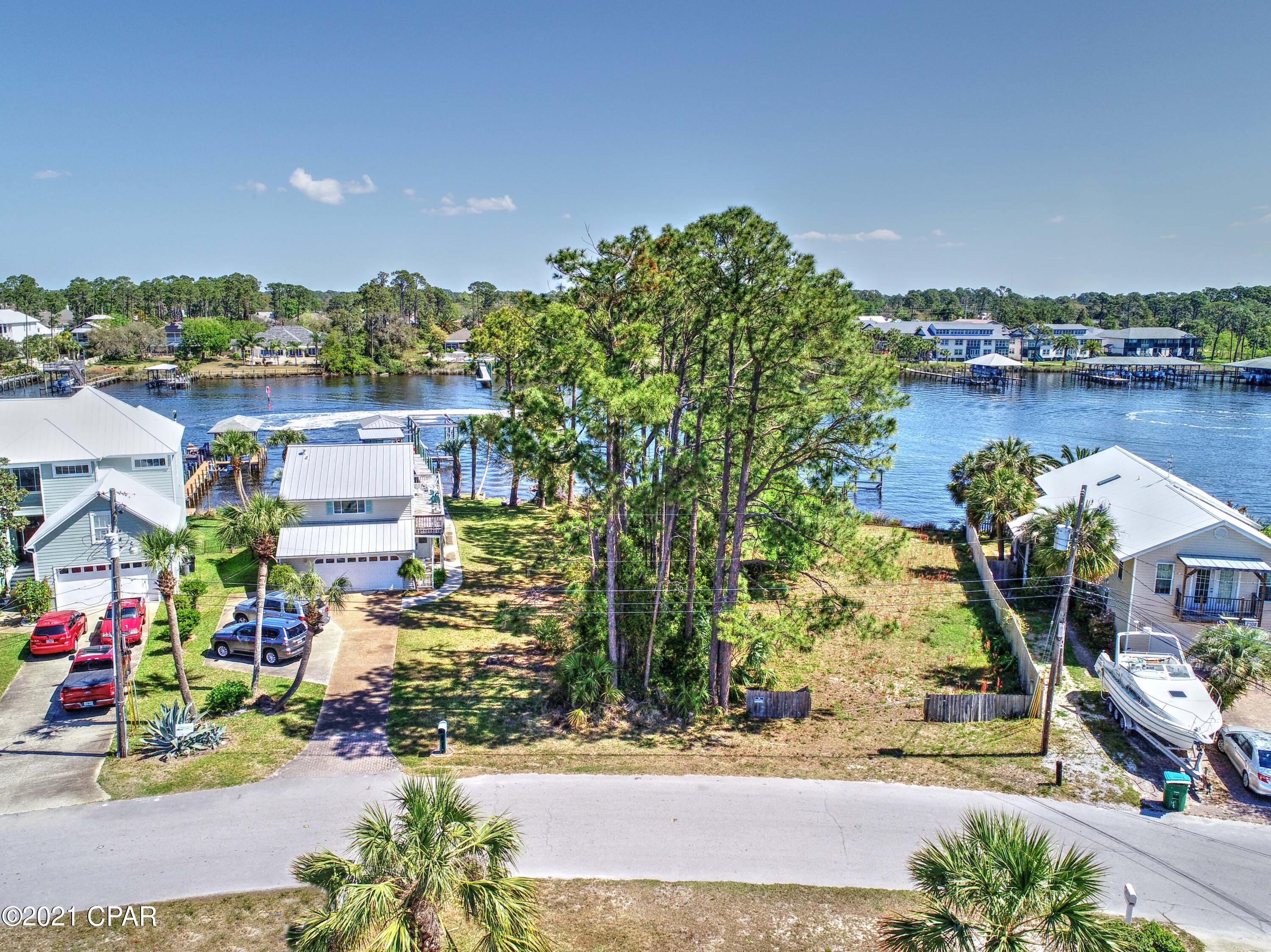 [No Recorded Subdiv] - Land