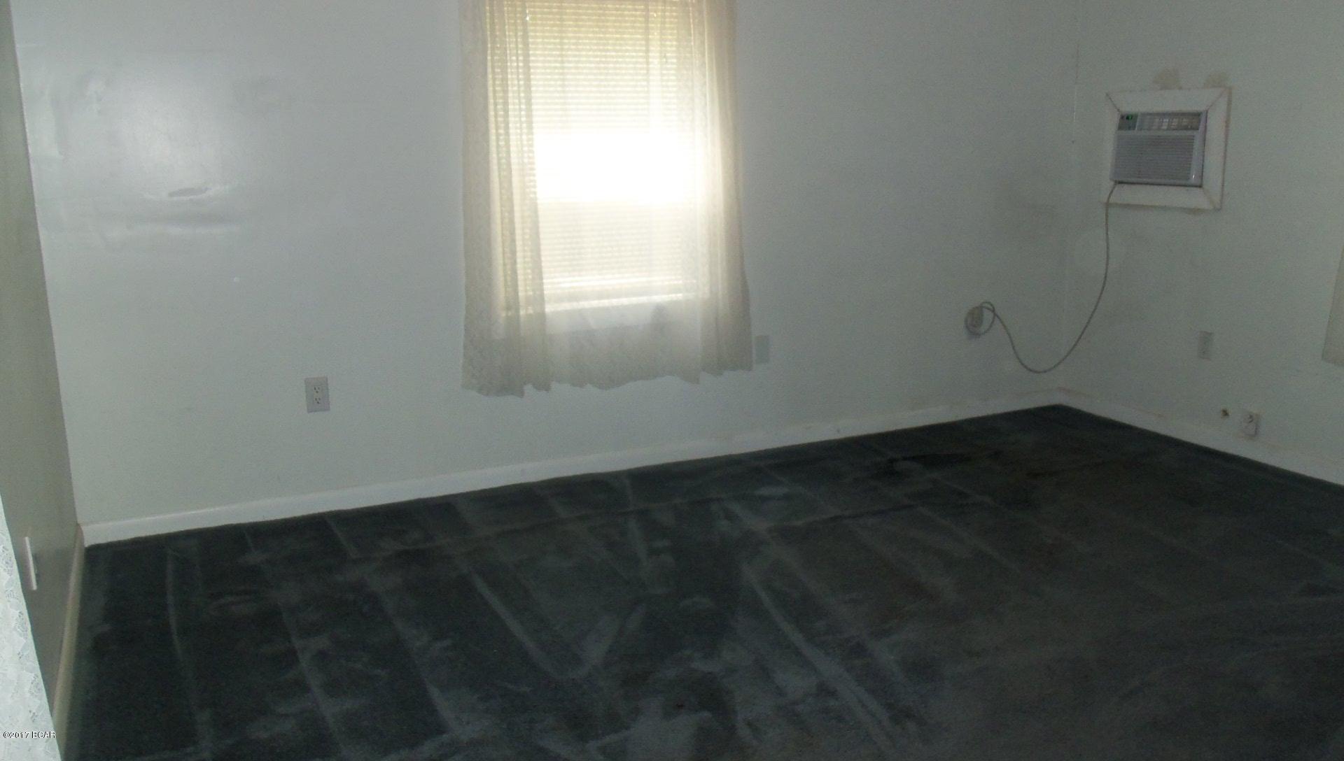 Oakridge 1st Add.Wnhs - Residential Lease