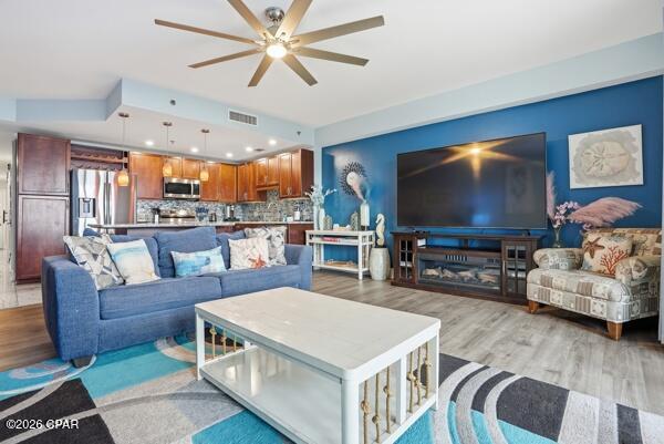 Laketown Wharf - Residential