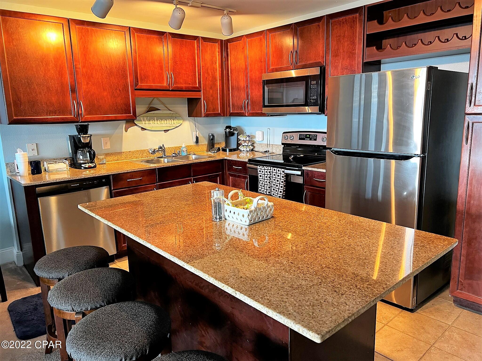 Laketown Wharf - Residential