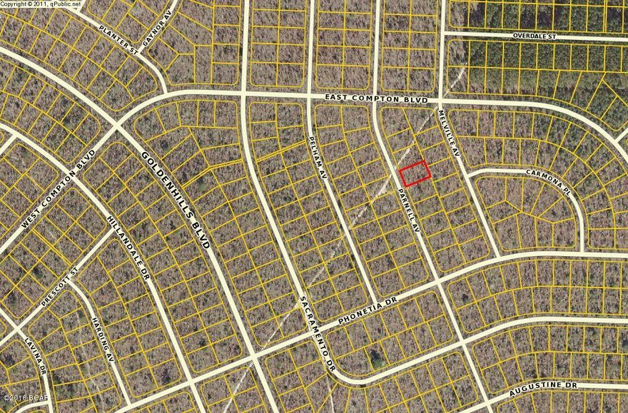 Hidden in the heart of the last rural frontier is Sunny Hills. A vacation paradise for residents as well as visitors of the area. Nearby crystal clear lakes provide a great location for fishing, swimming, boating and water-skiing. Enjoy year-round golfing at the 27 hole championship course with a clubhouse, pro-shop and casual restaurant. Located about 40 miles north of the Gulf of Mexico and the worlds most beautiful beaches, 30 miles north of Panama City and 17 miles south of Interstate Hwy 10. Located on the outskirts of the development. Buy now Build later. Will need off road vehicle to access. Great investment for now or the future. Can't go wrong with this price