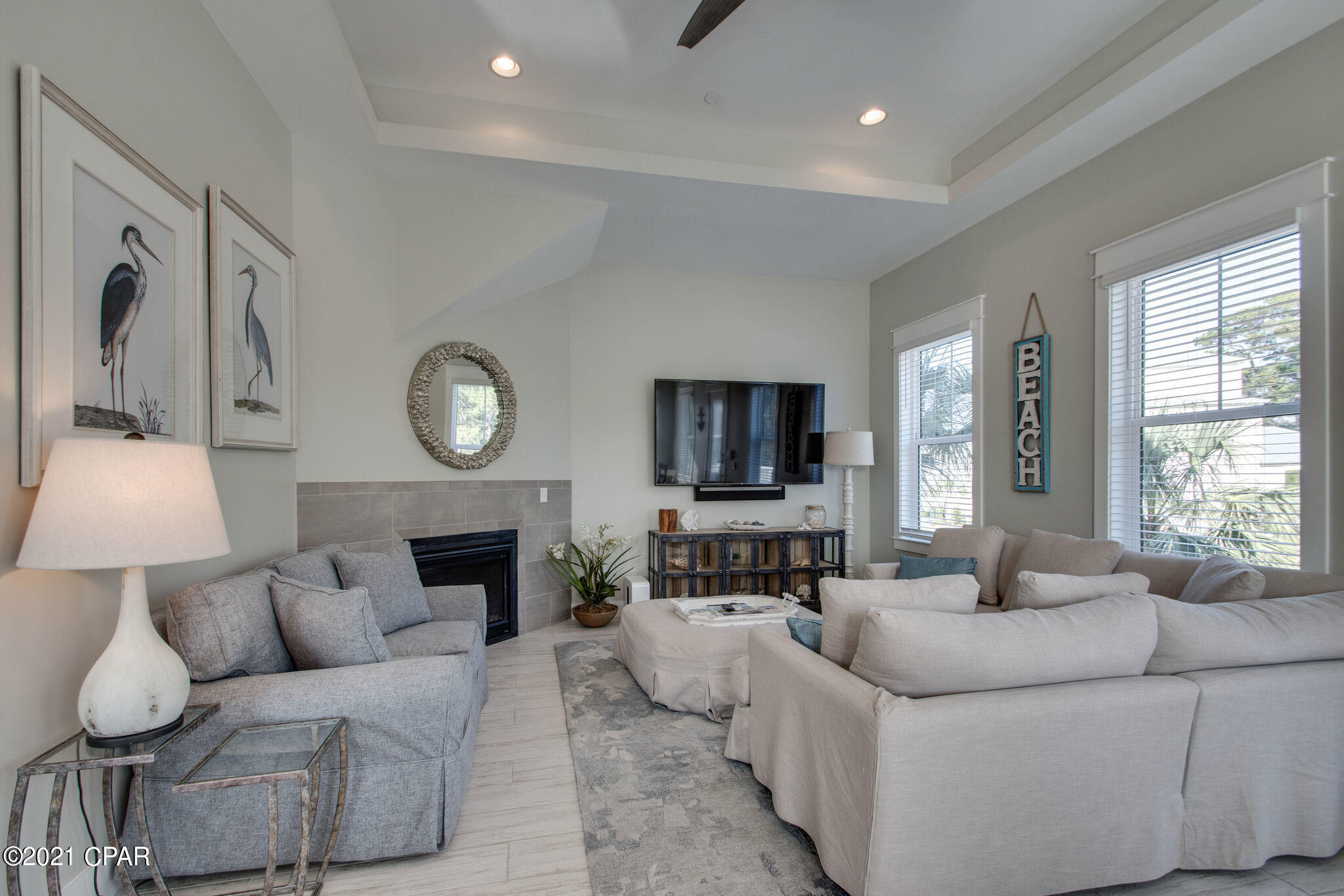 Lagoon Manor - Residential