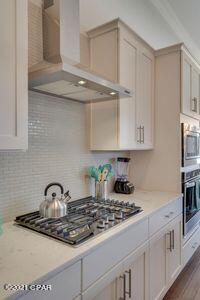 Lagoon Manor - Residential