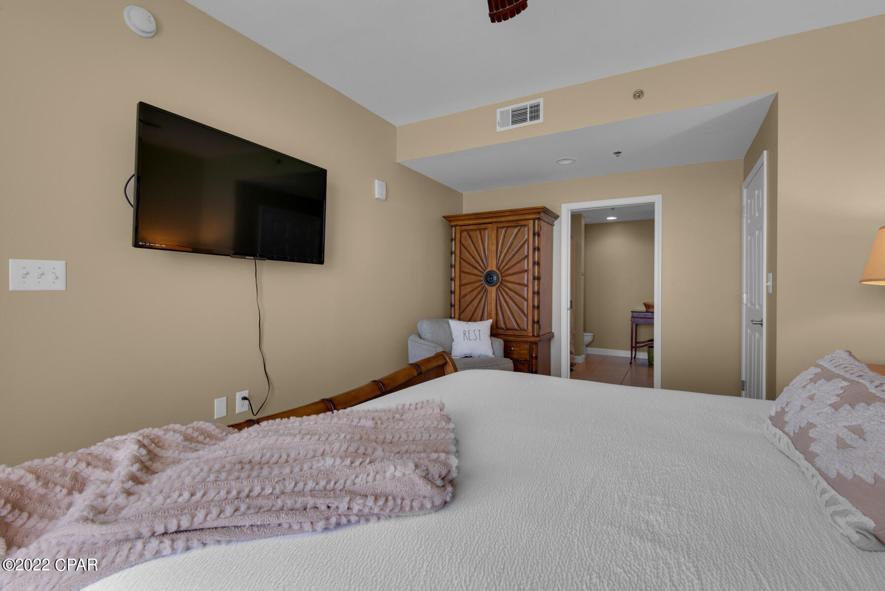 Splash Condo - Residential