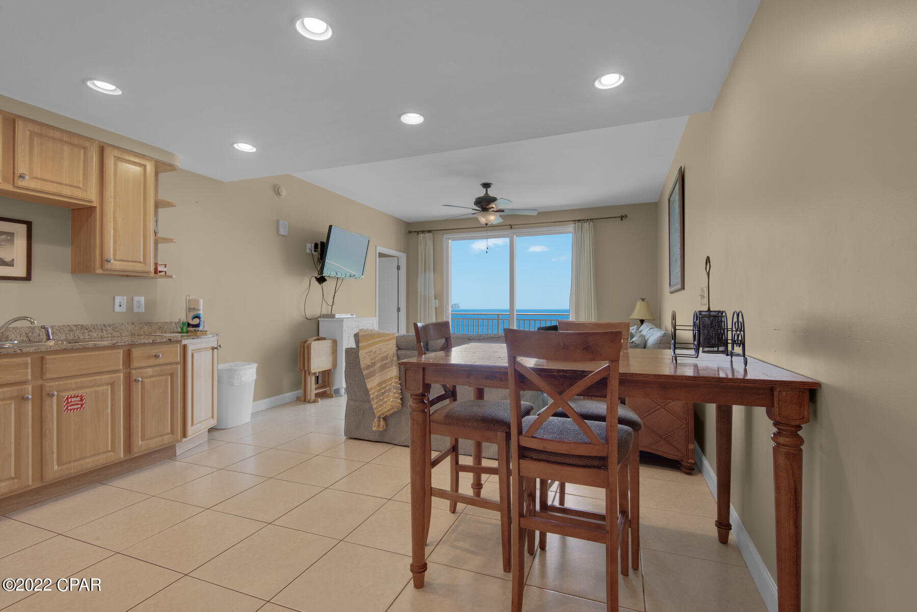 Splash Condo - Residential