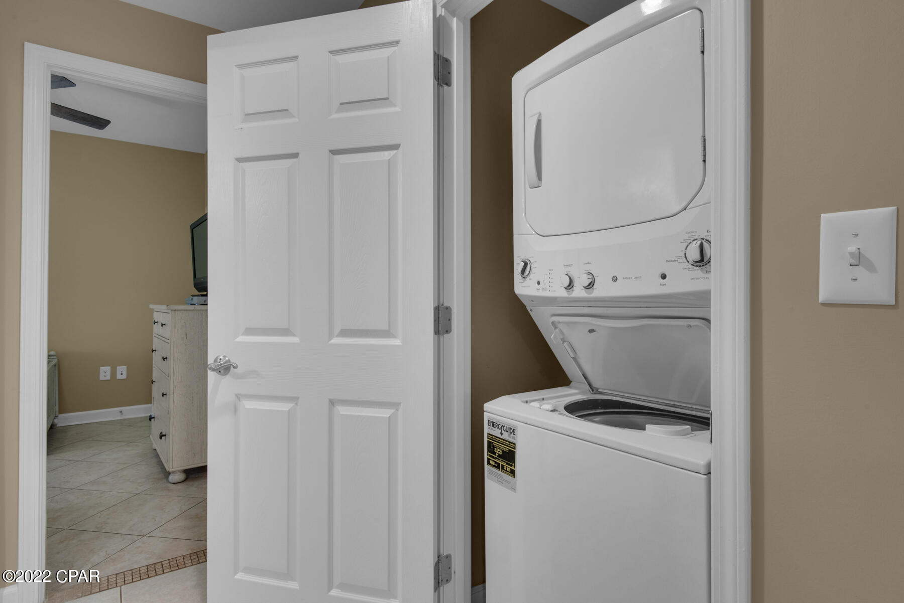 Splash Condo - Residential